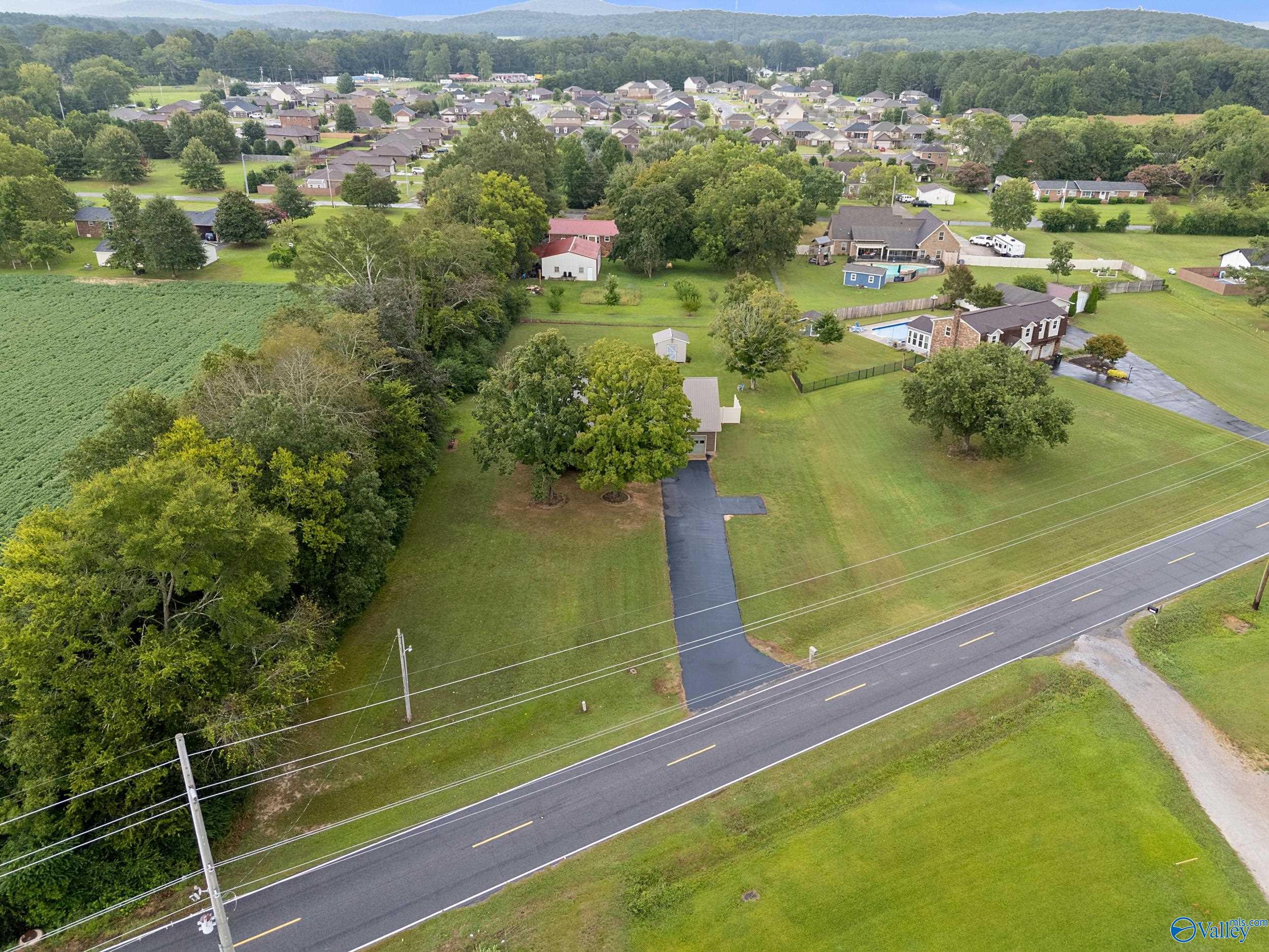 3787 Old Highway 431