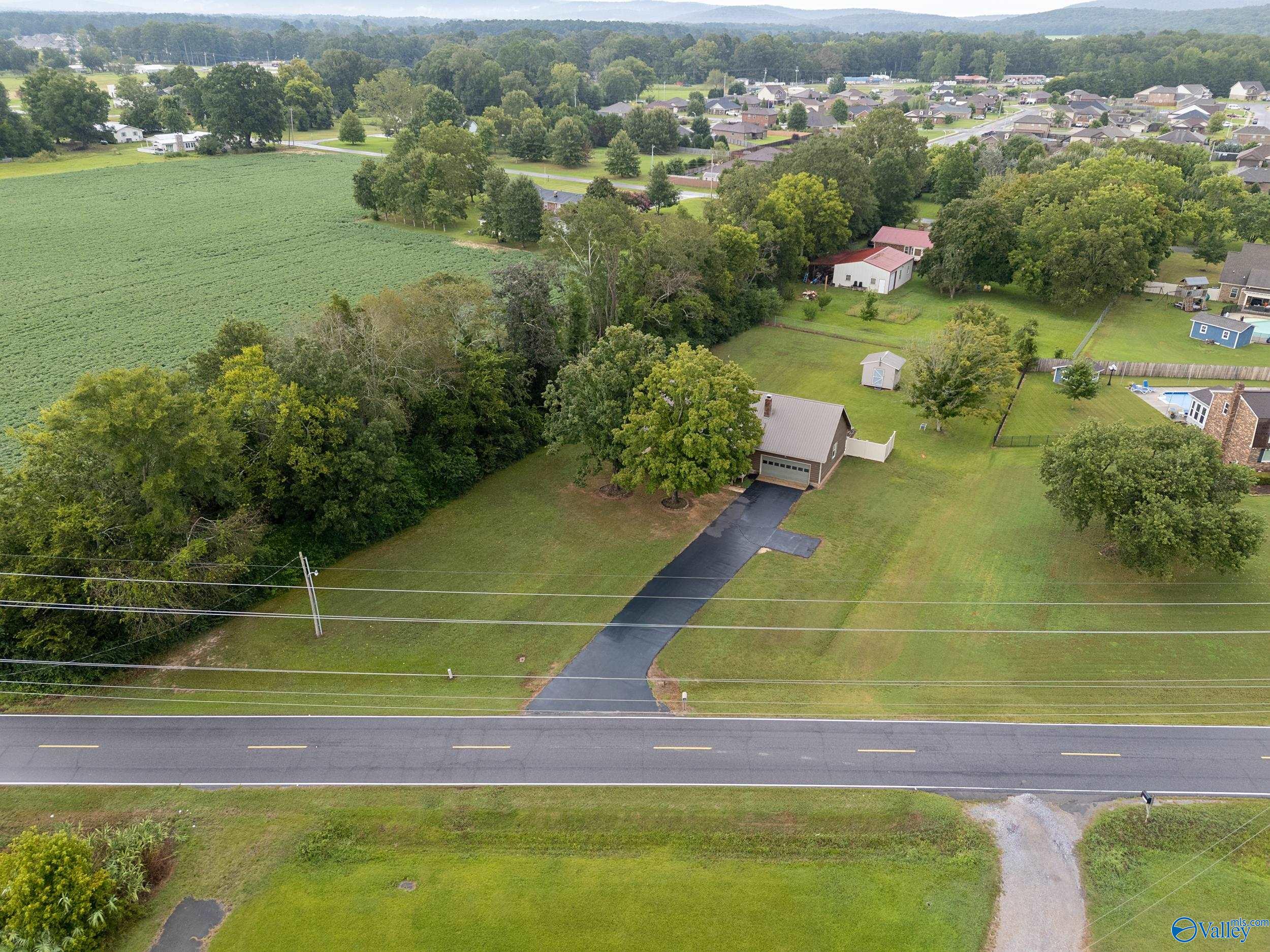 3787 Old Highway 431