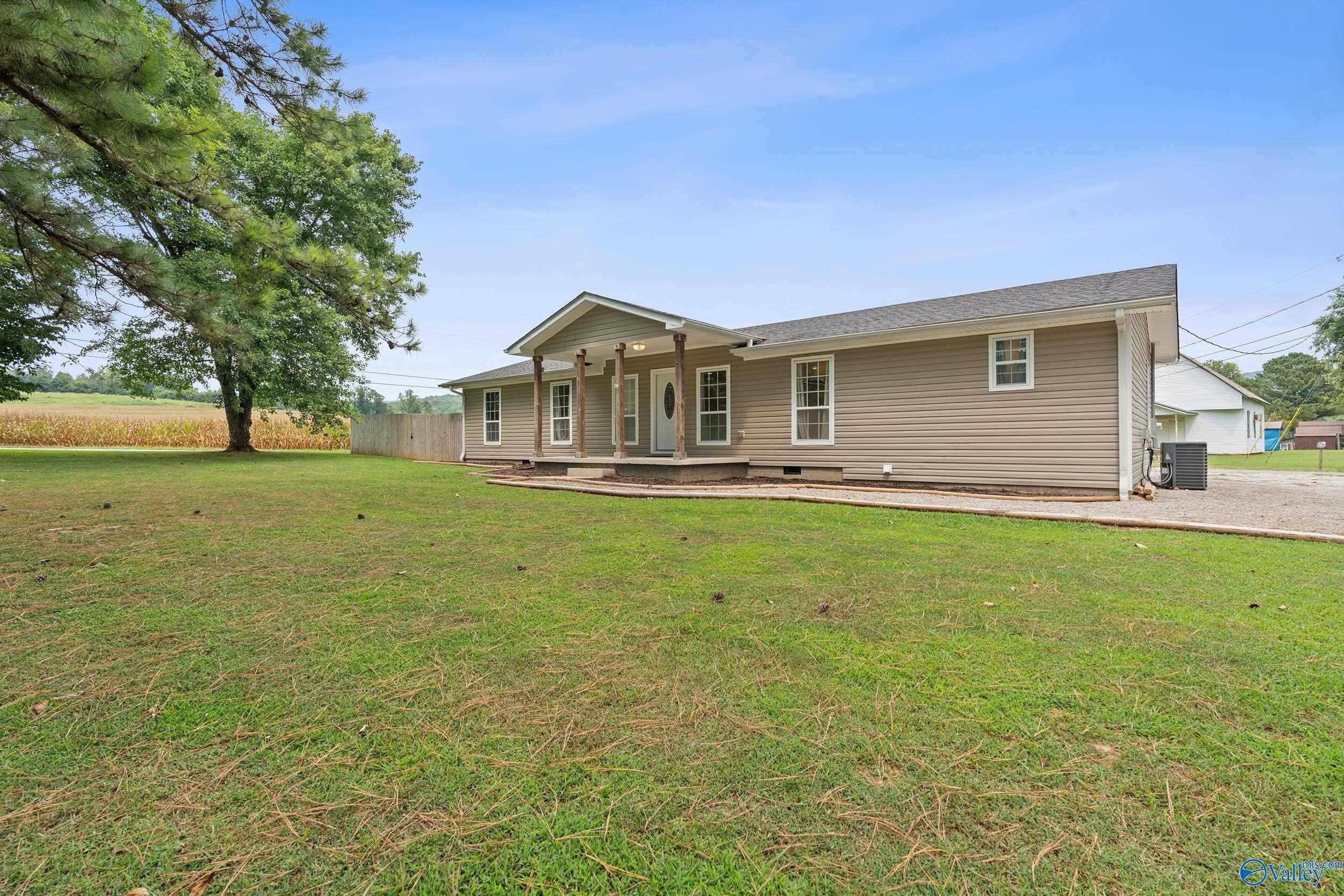 1495 Hurricane Road
