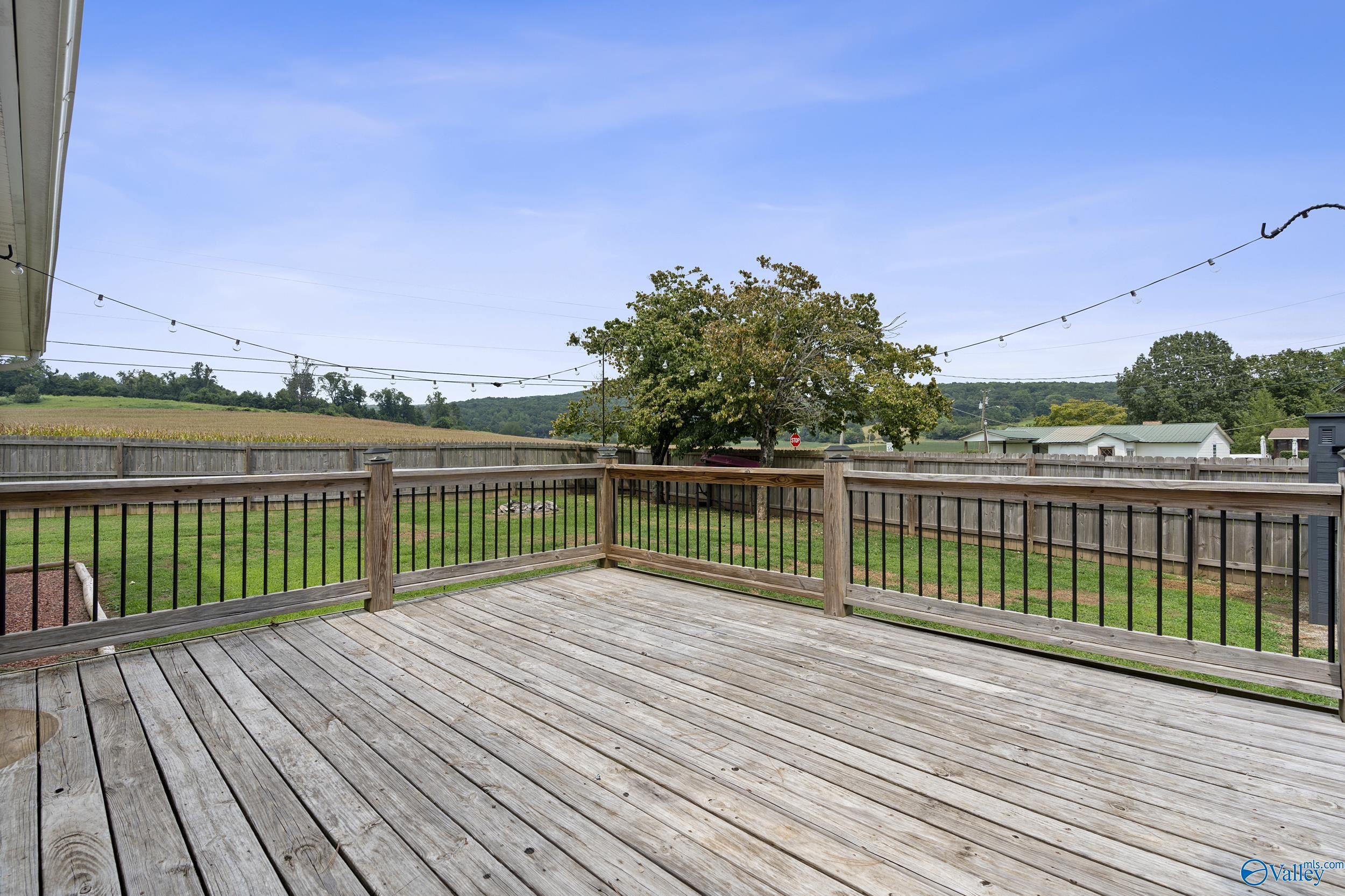 1495 Hurricane Road