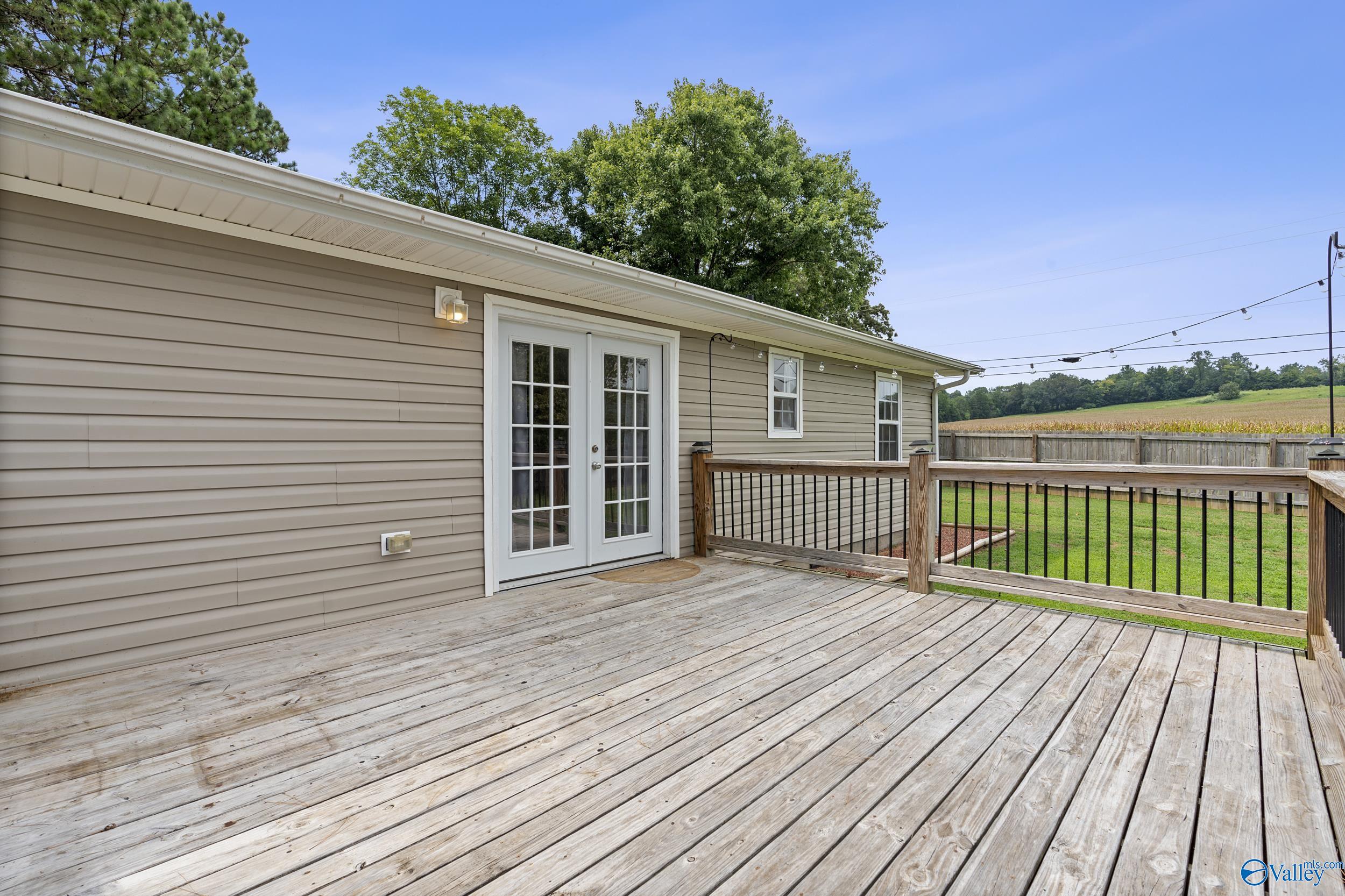 1495 Hurricane Road