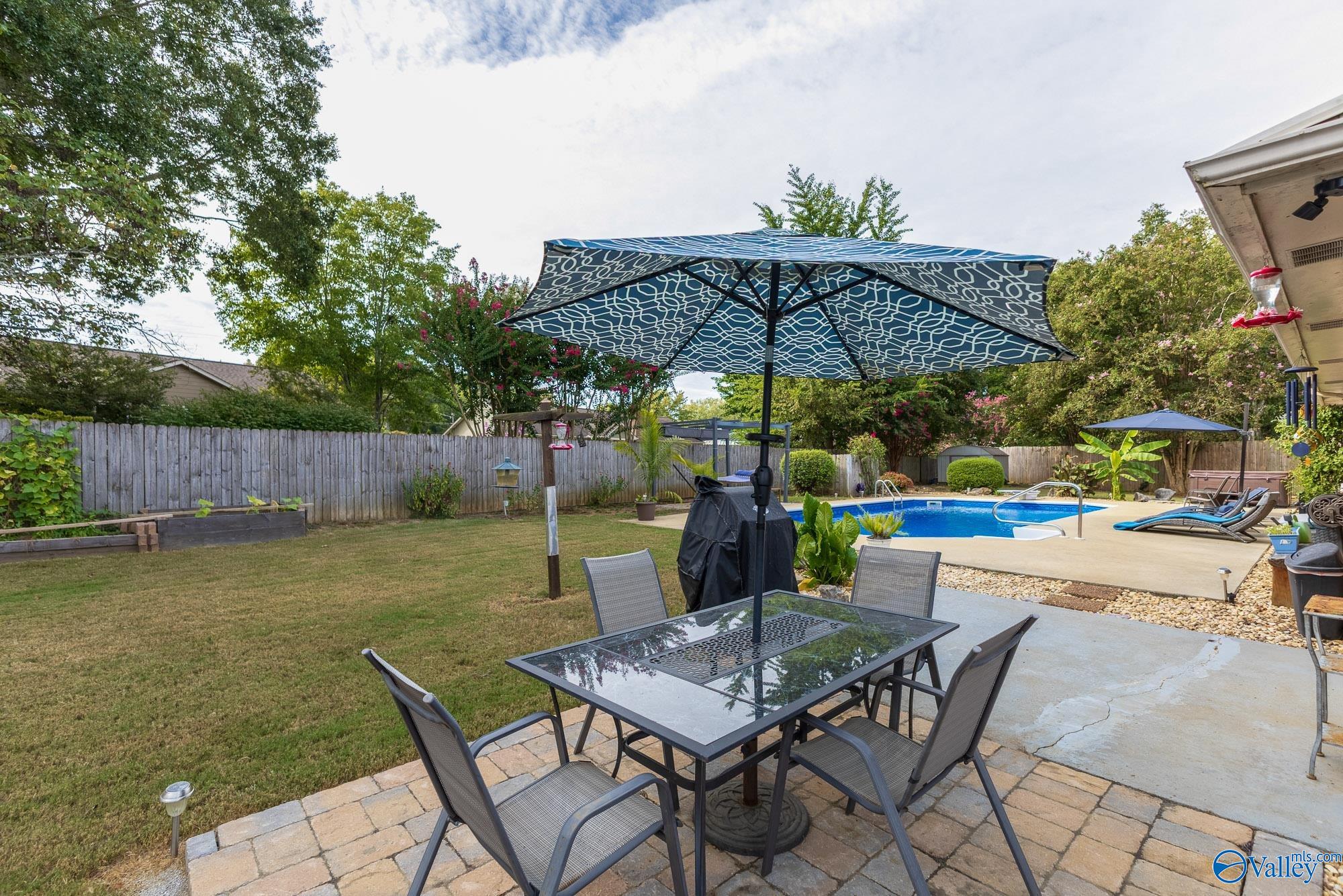 1307 Cedarwood Place SW