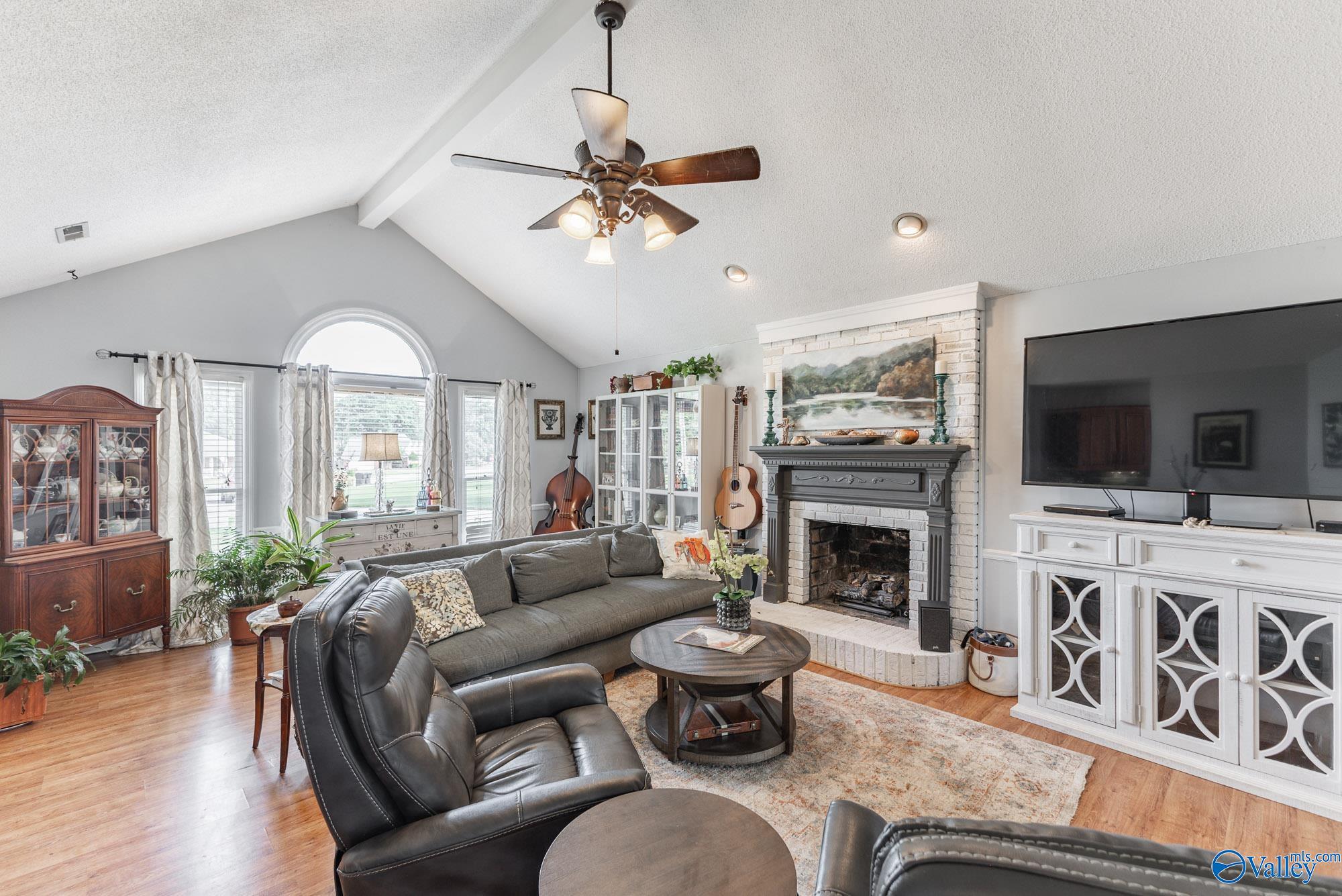 1307 Cedarwood Place SW