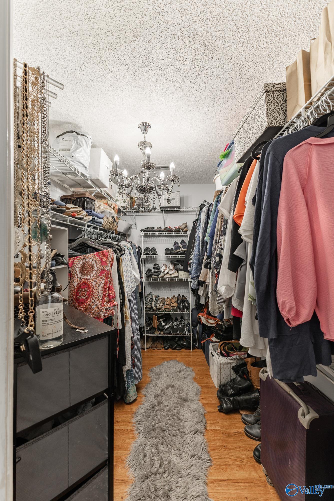 1307 Cedarwood Place SW
