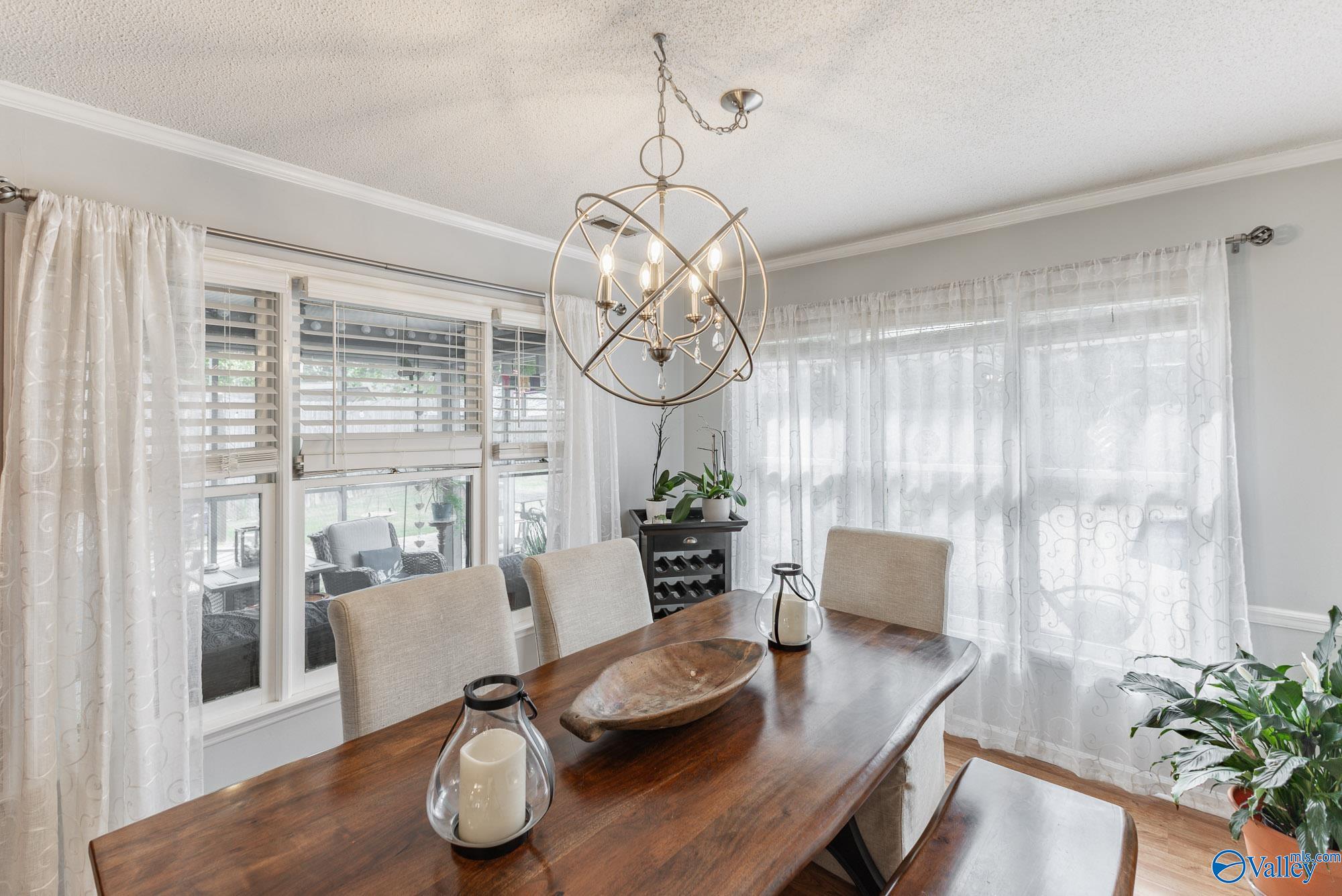 1307 Cedarwood Place SW