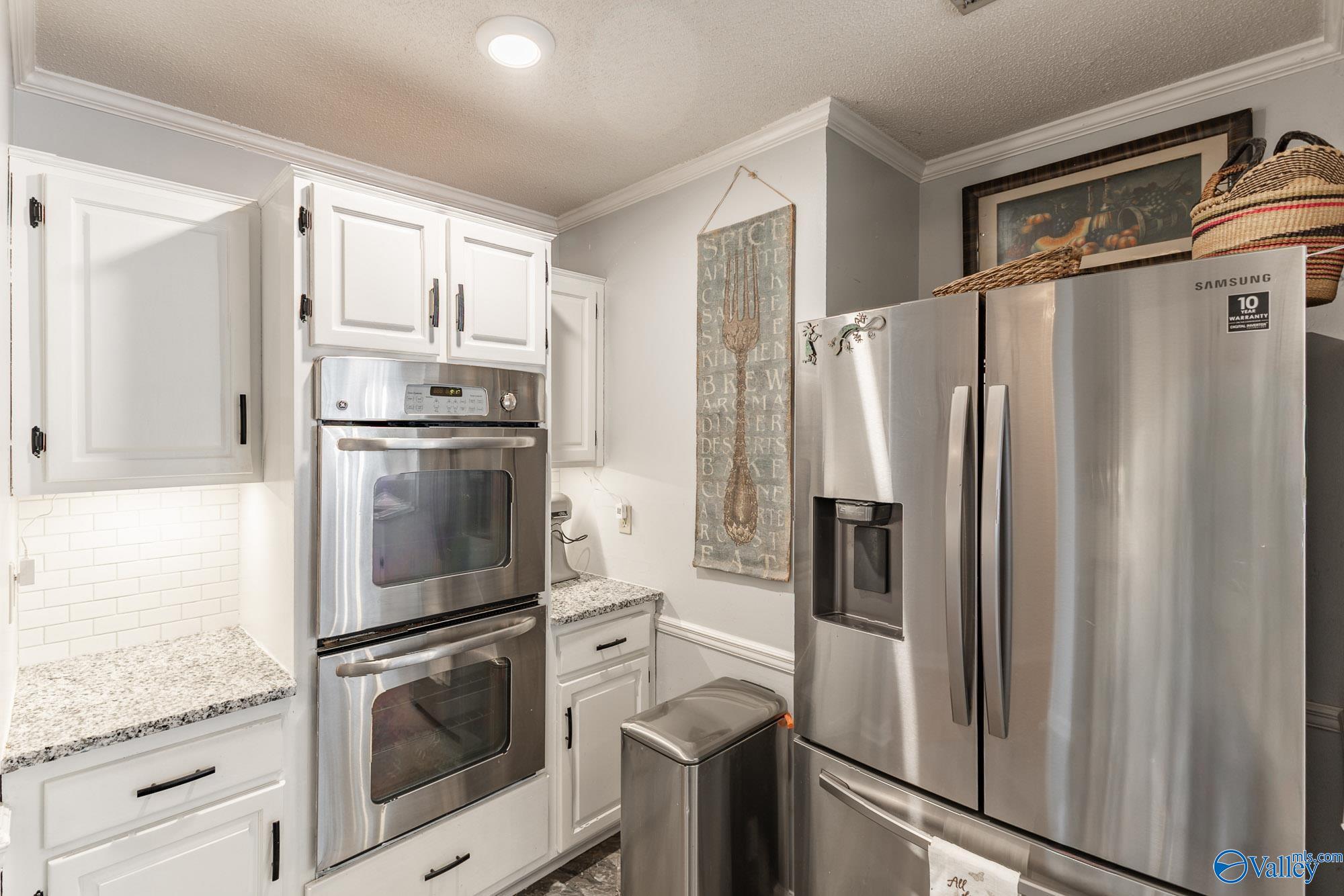 1307 Cedarwood Place SW