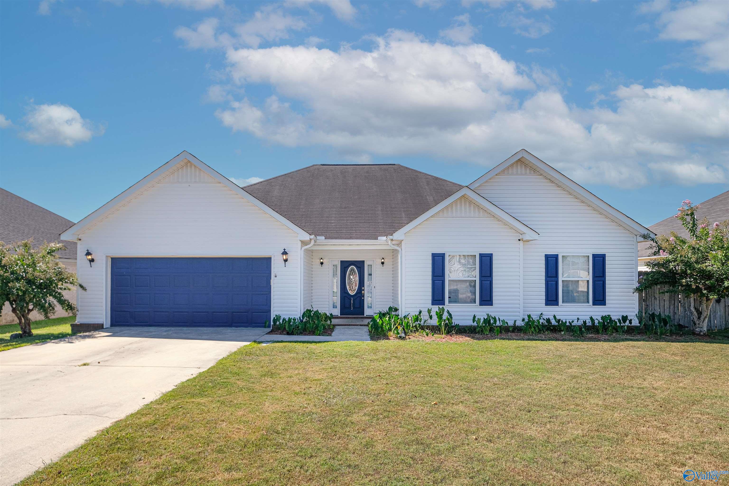 3913 Steve Perkins Drive SW