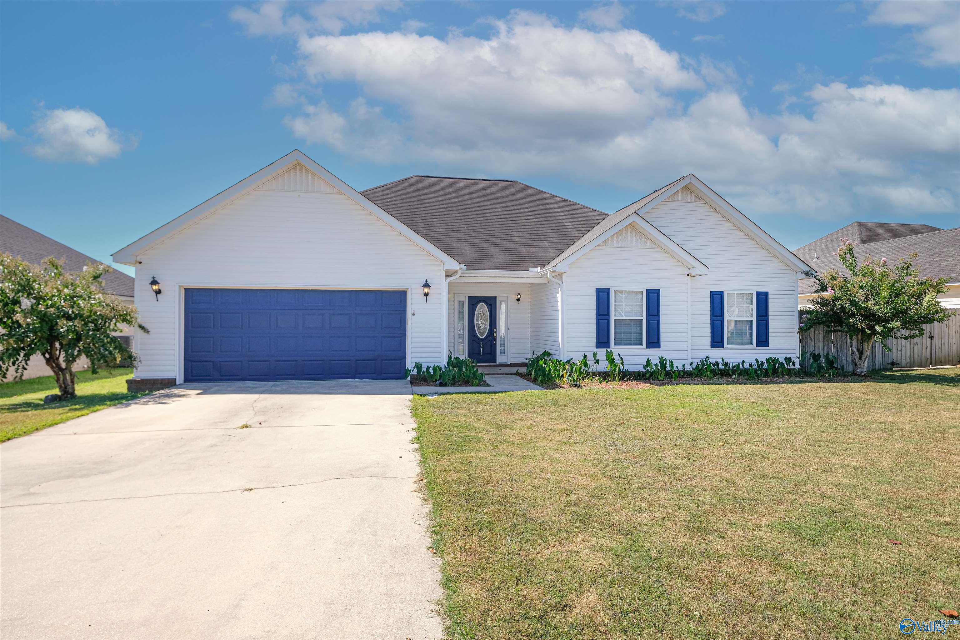 3913 Steve Perkins Drive SW