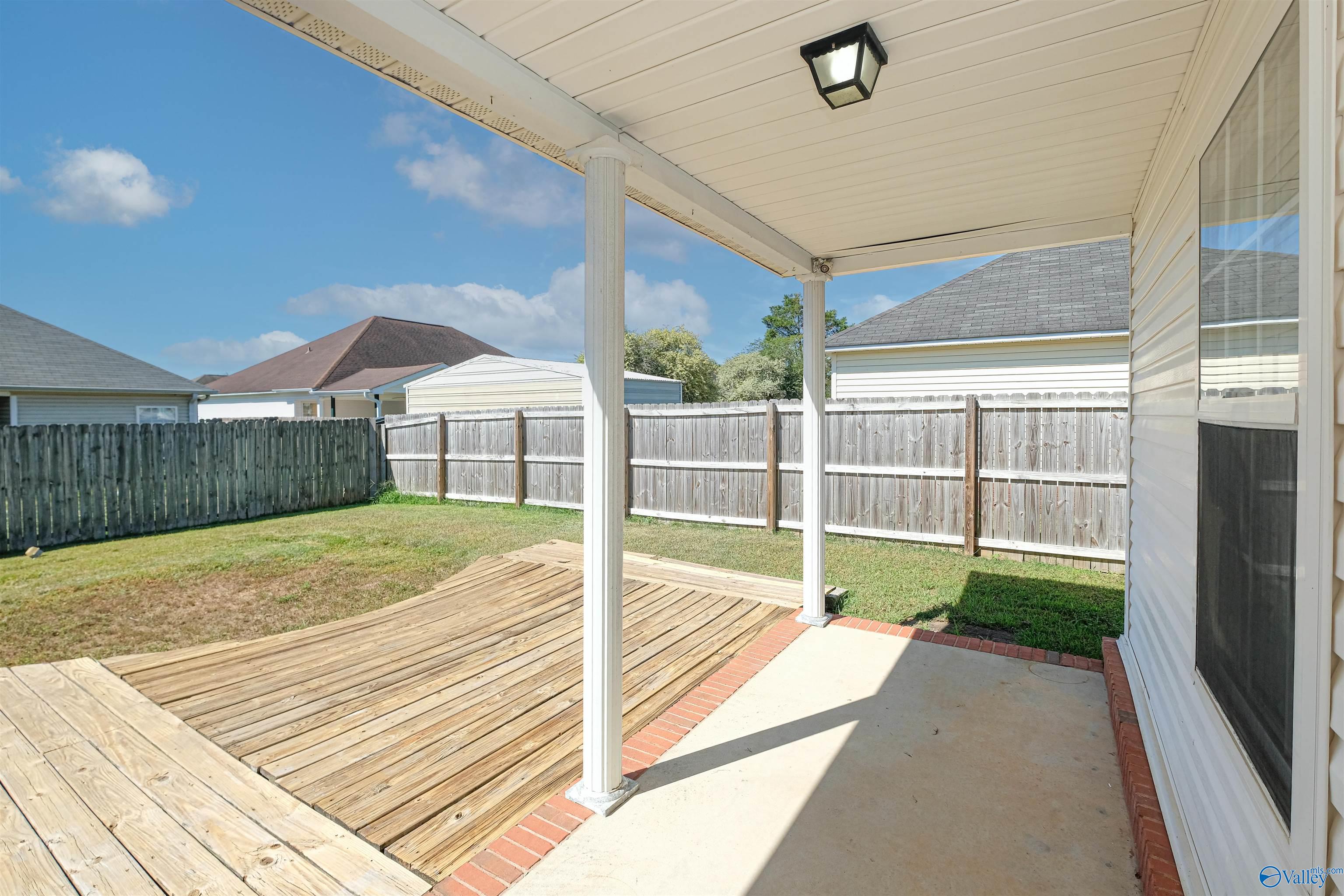 3913 Steve Perkins Drive SW