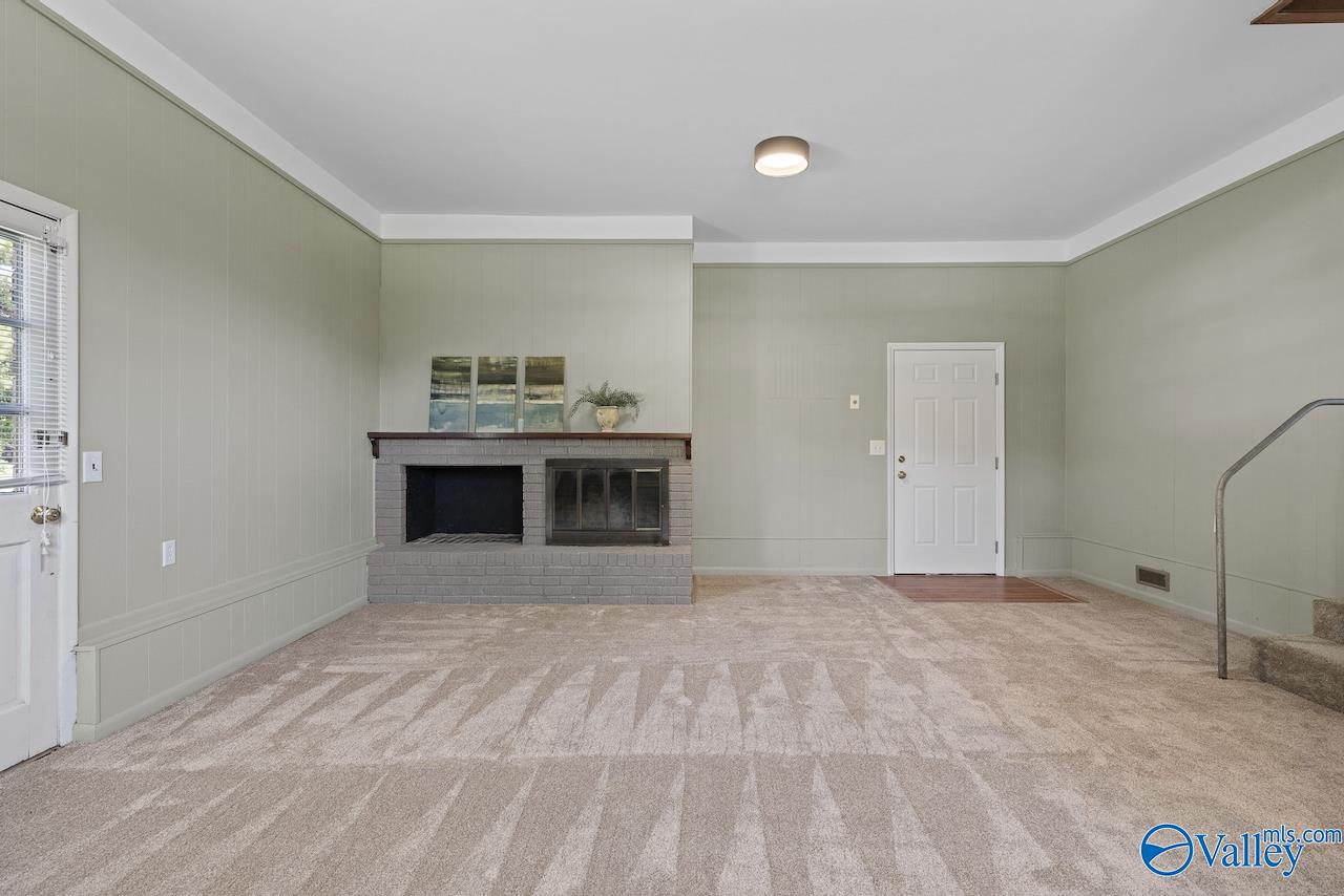 6200 Trailwood Drive