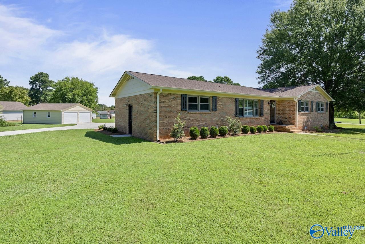 6200 Trailwood Drive