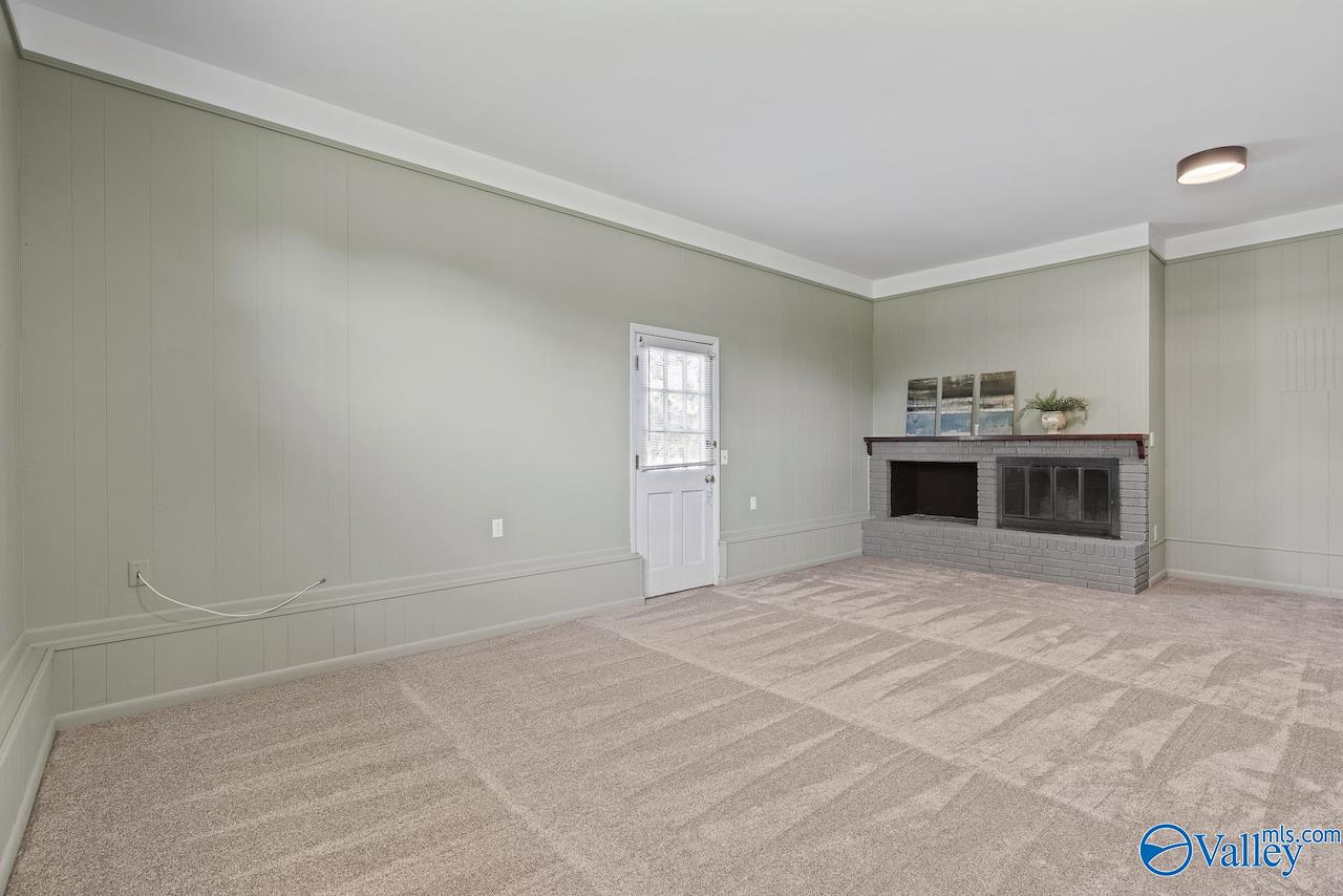 6200 Trailwood Drive