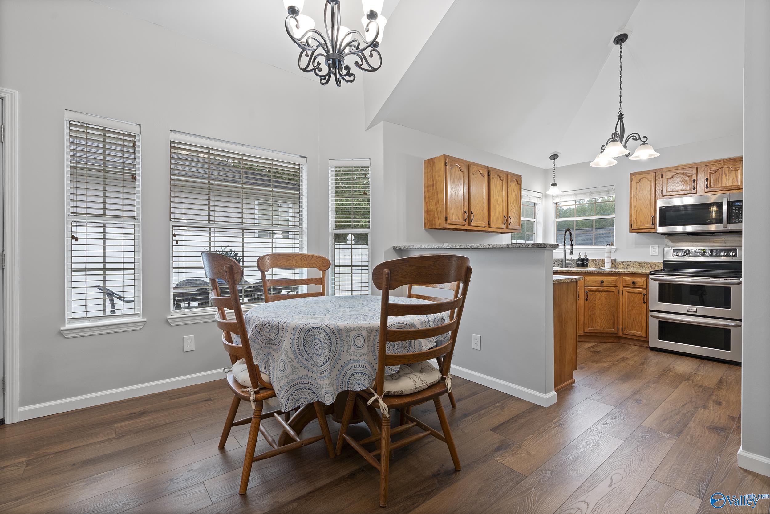 217 Knox Creek Trail NW