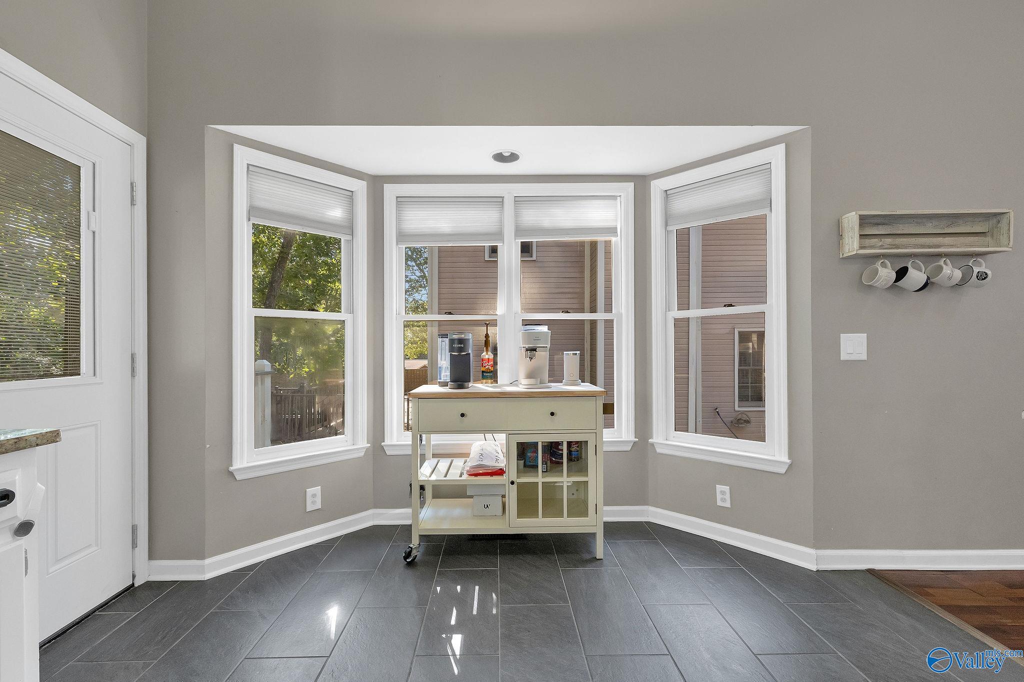 504 Carrsbrook Road SE