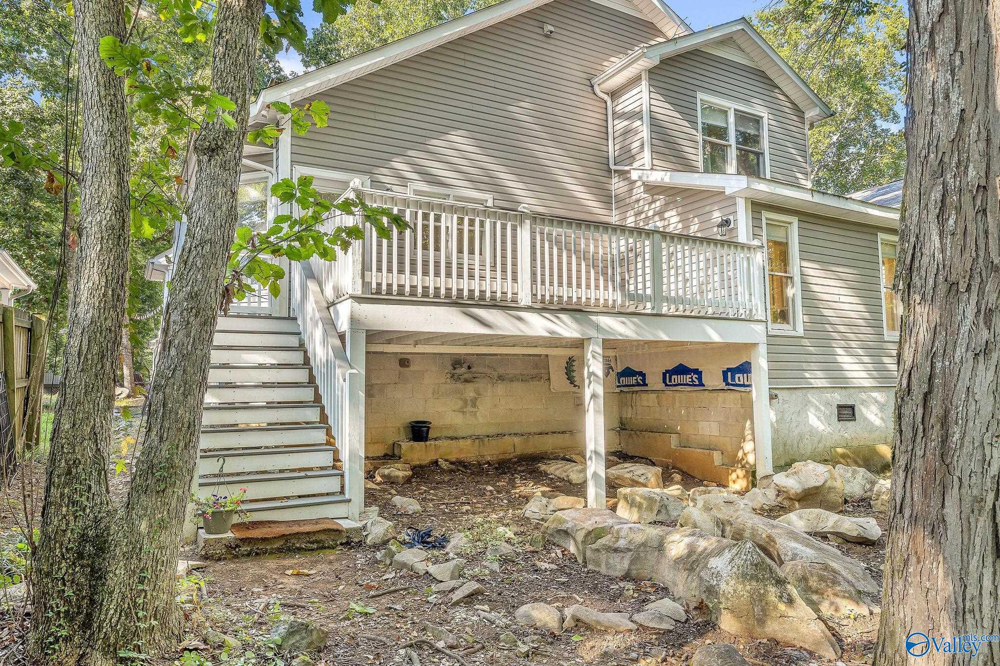 504 Carrsbrook Road SE