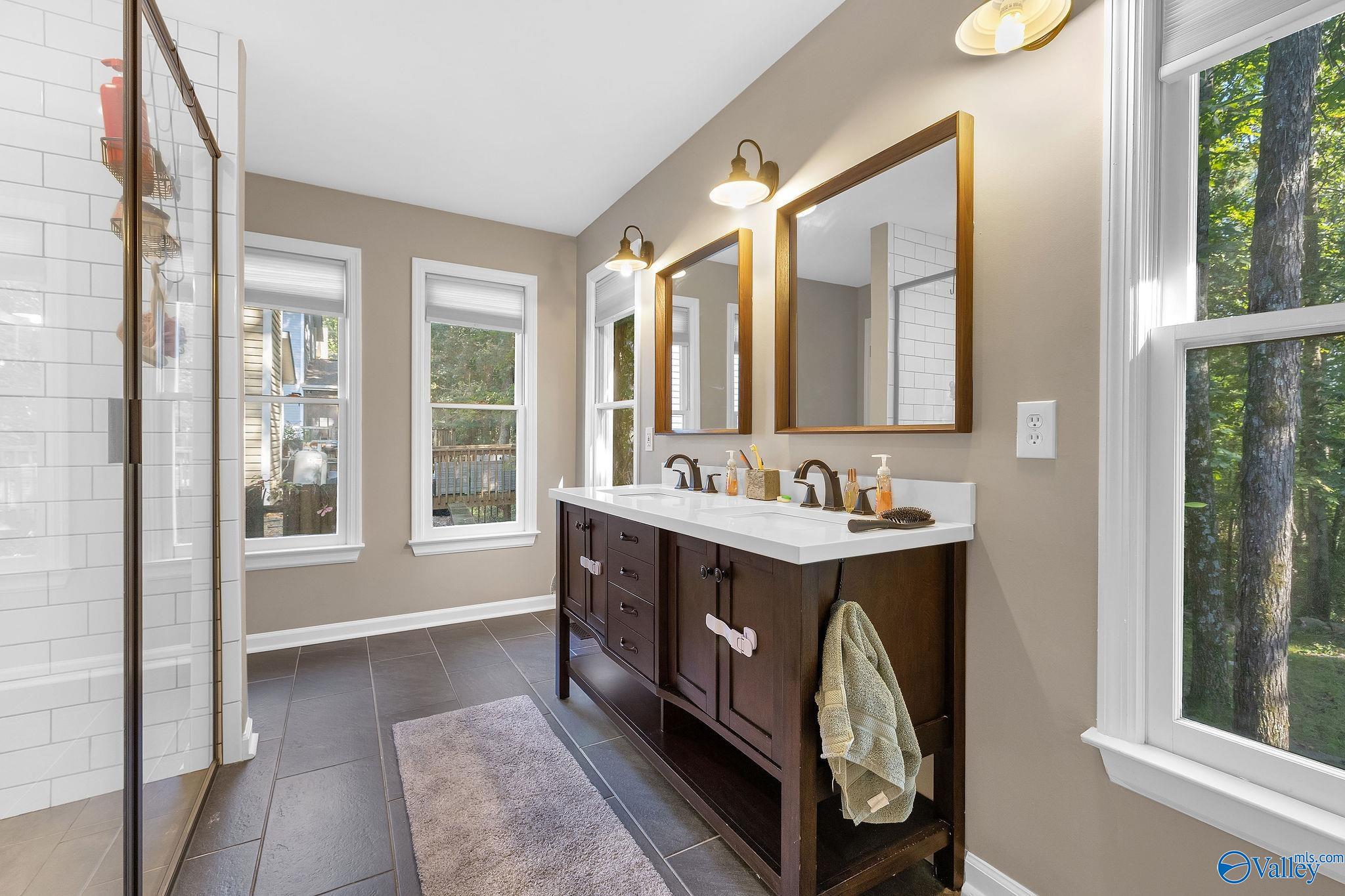 504 Carrsbrook Road SE