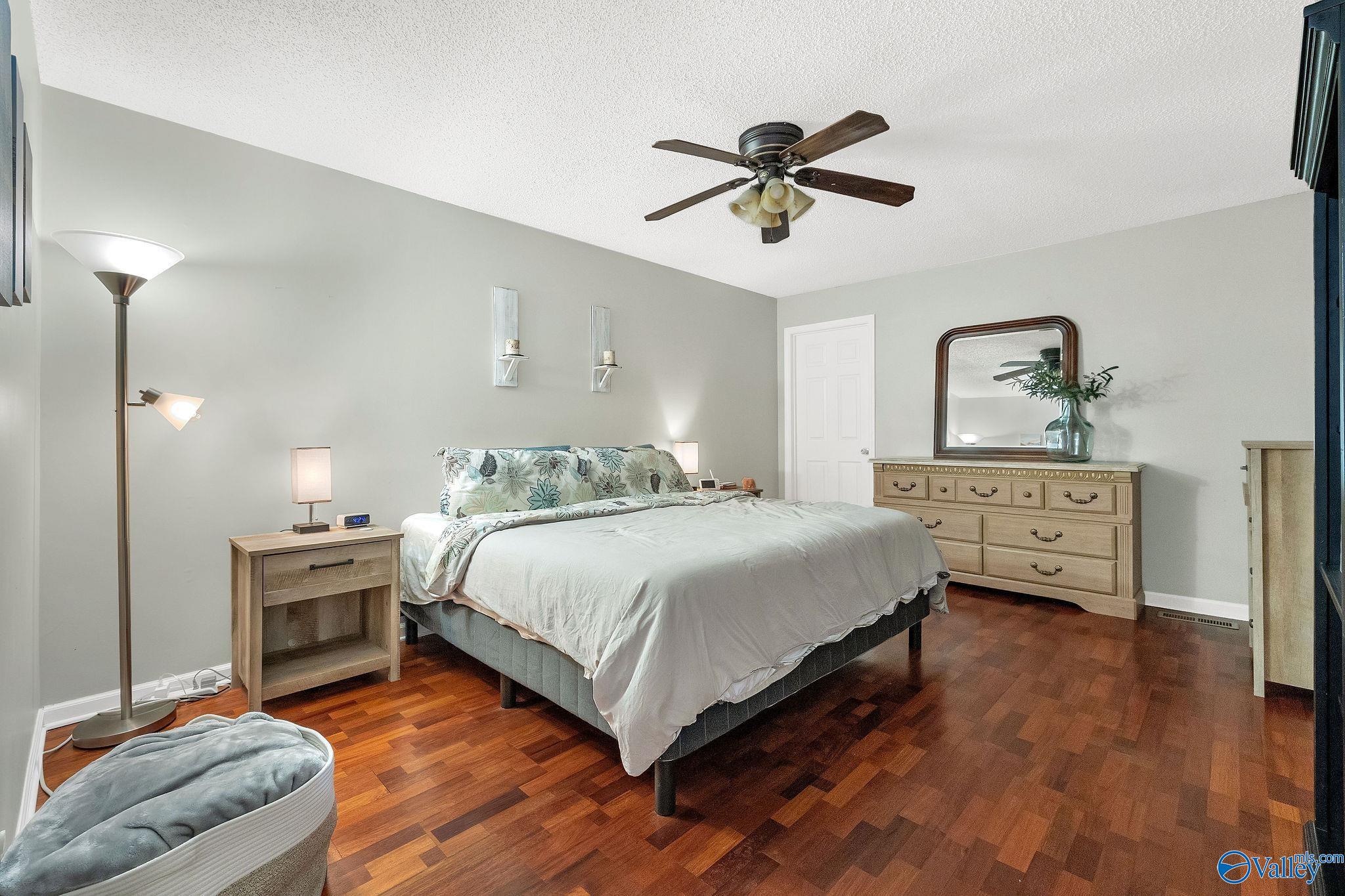 504 Carrsbrook Road SE