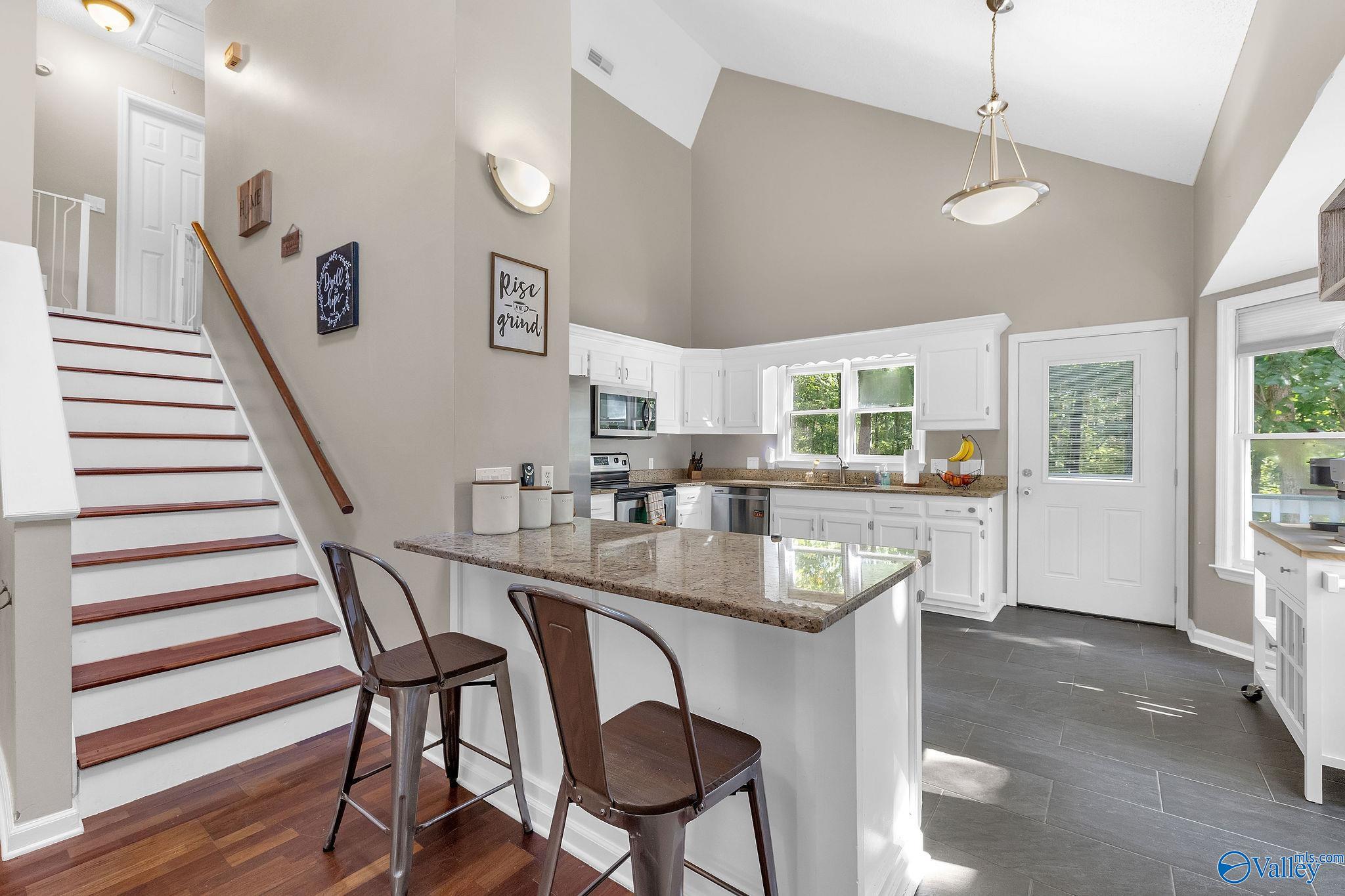 504 Carrsbrook Road SE