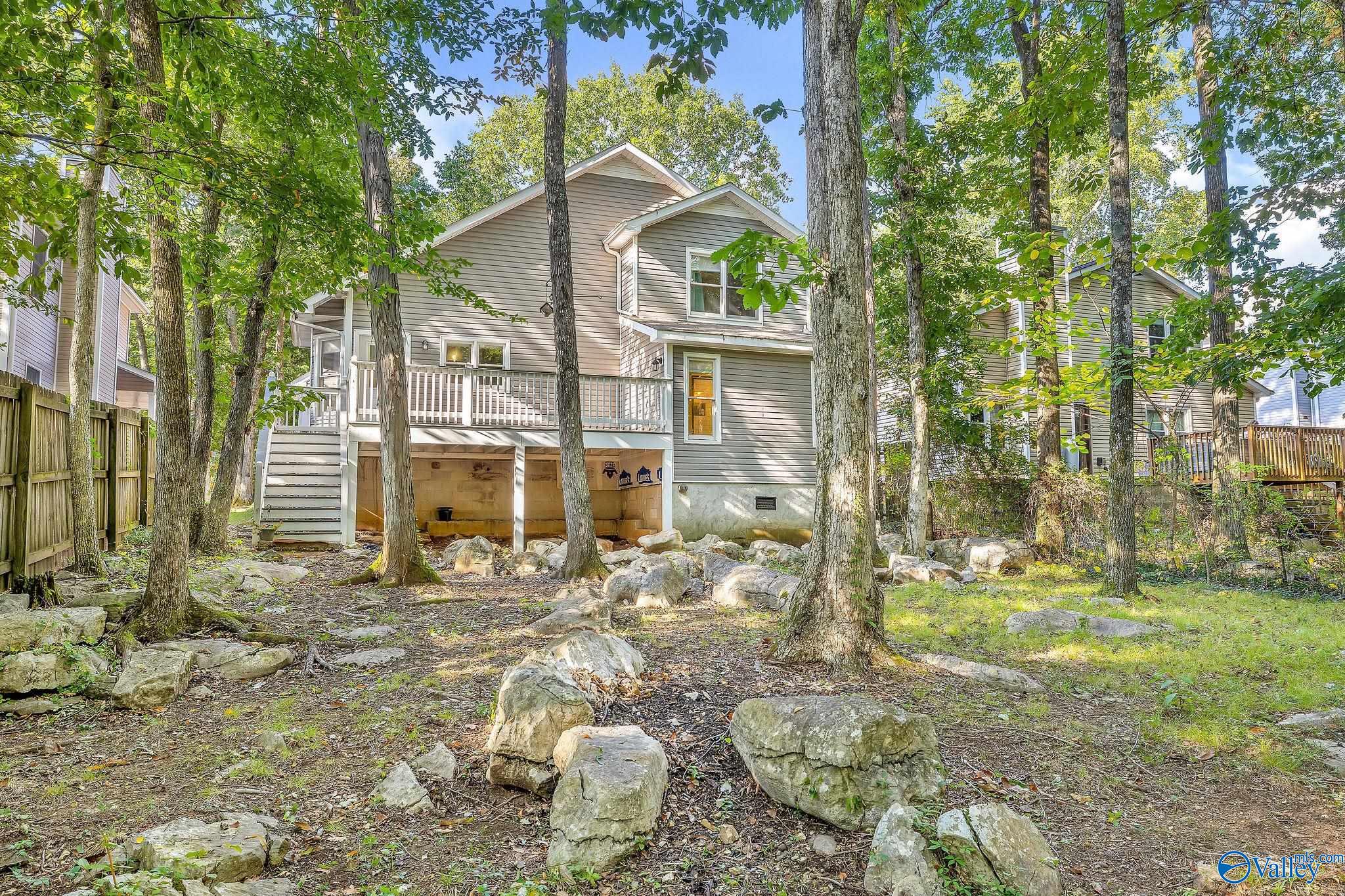 504 Carrsbrook Road SE