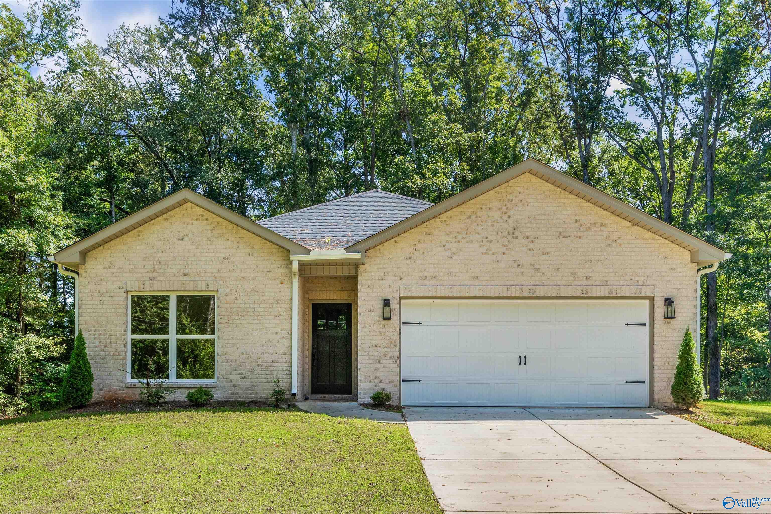 207 Dawn Drive