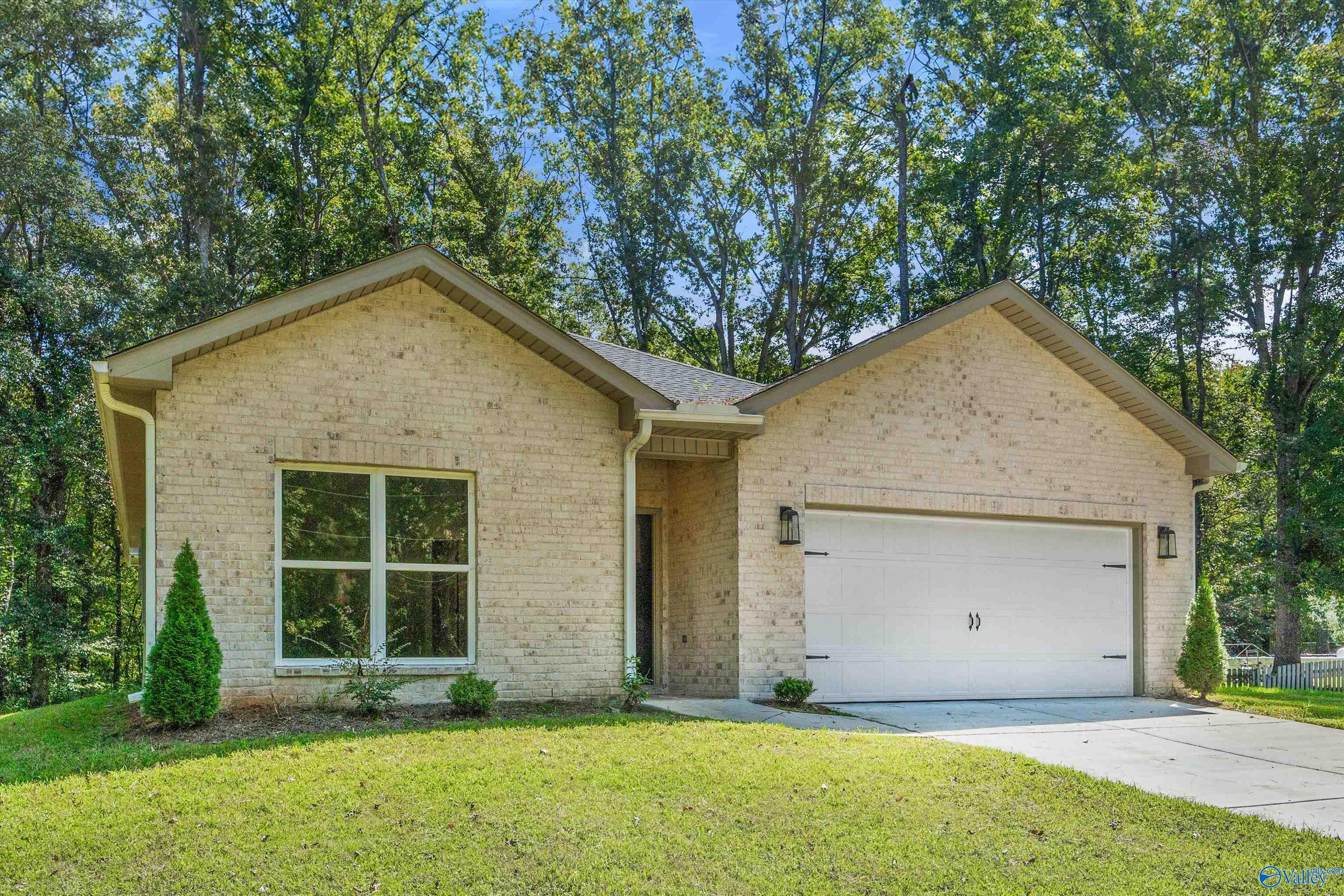 207 Dawn Drive