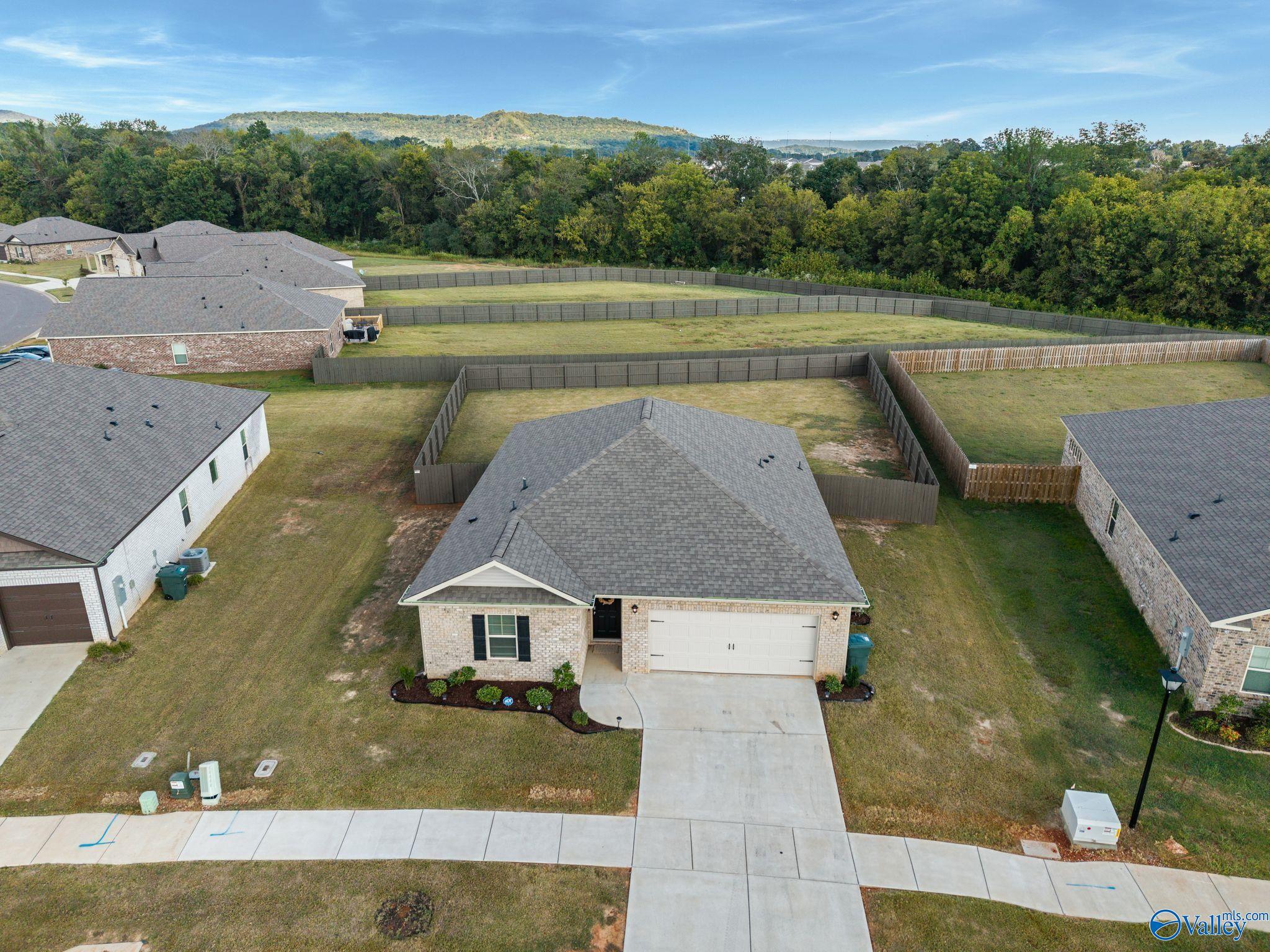 6603 Shearleaf Road NW