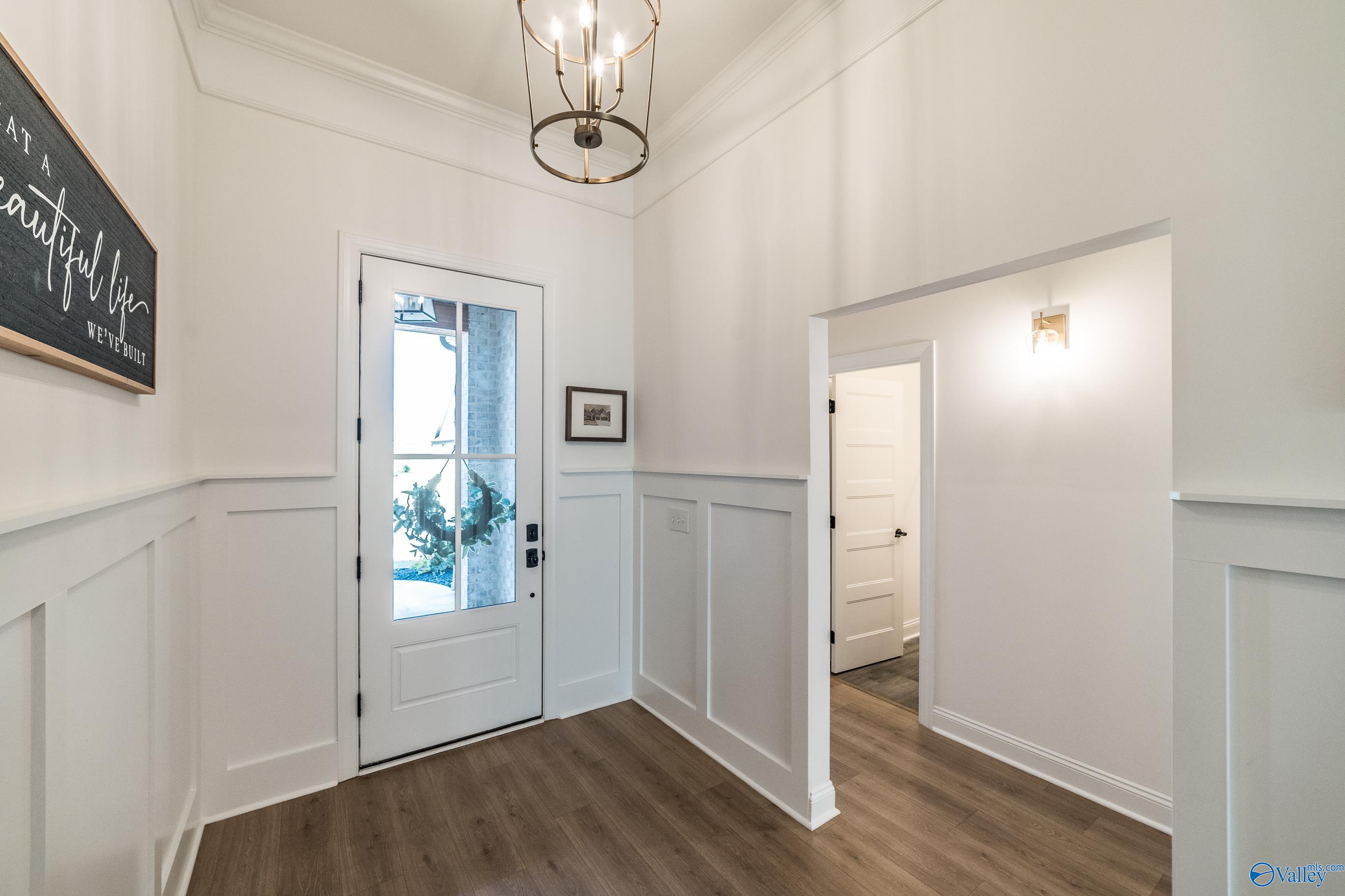 11 Hidden Grove Circle SW