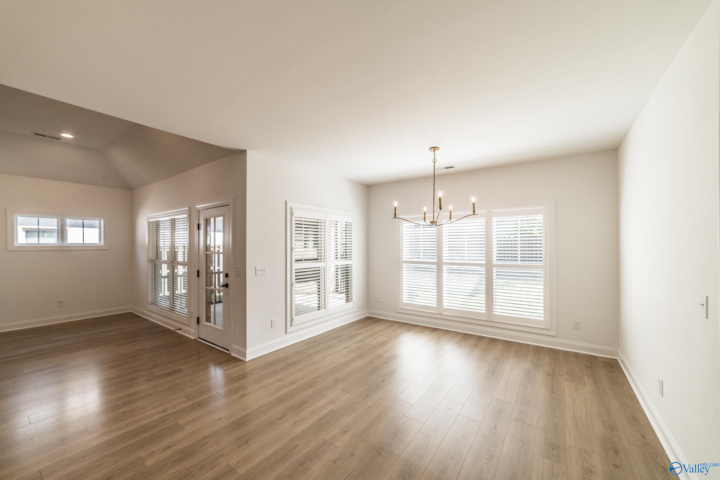 11 Hidden Grove Circle SW