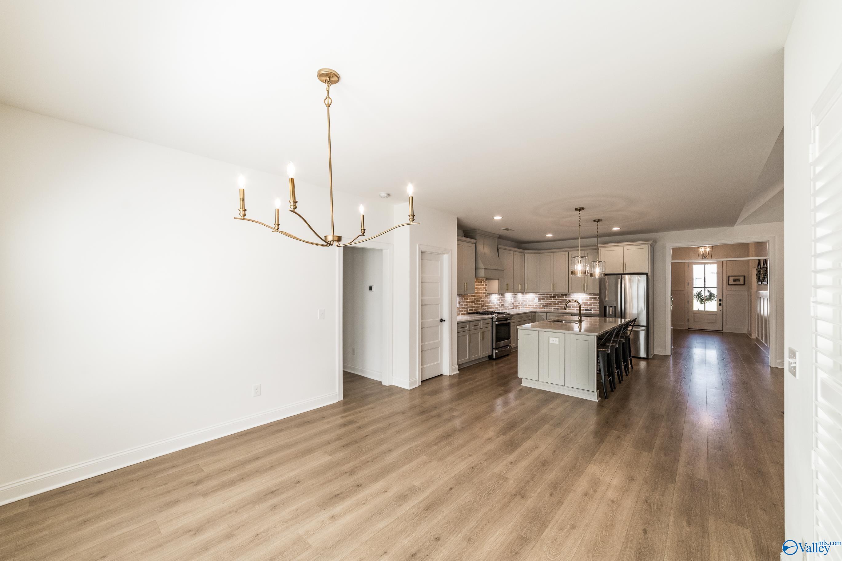 11 Hidden Grove Circle SW