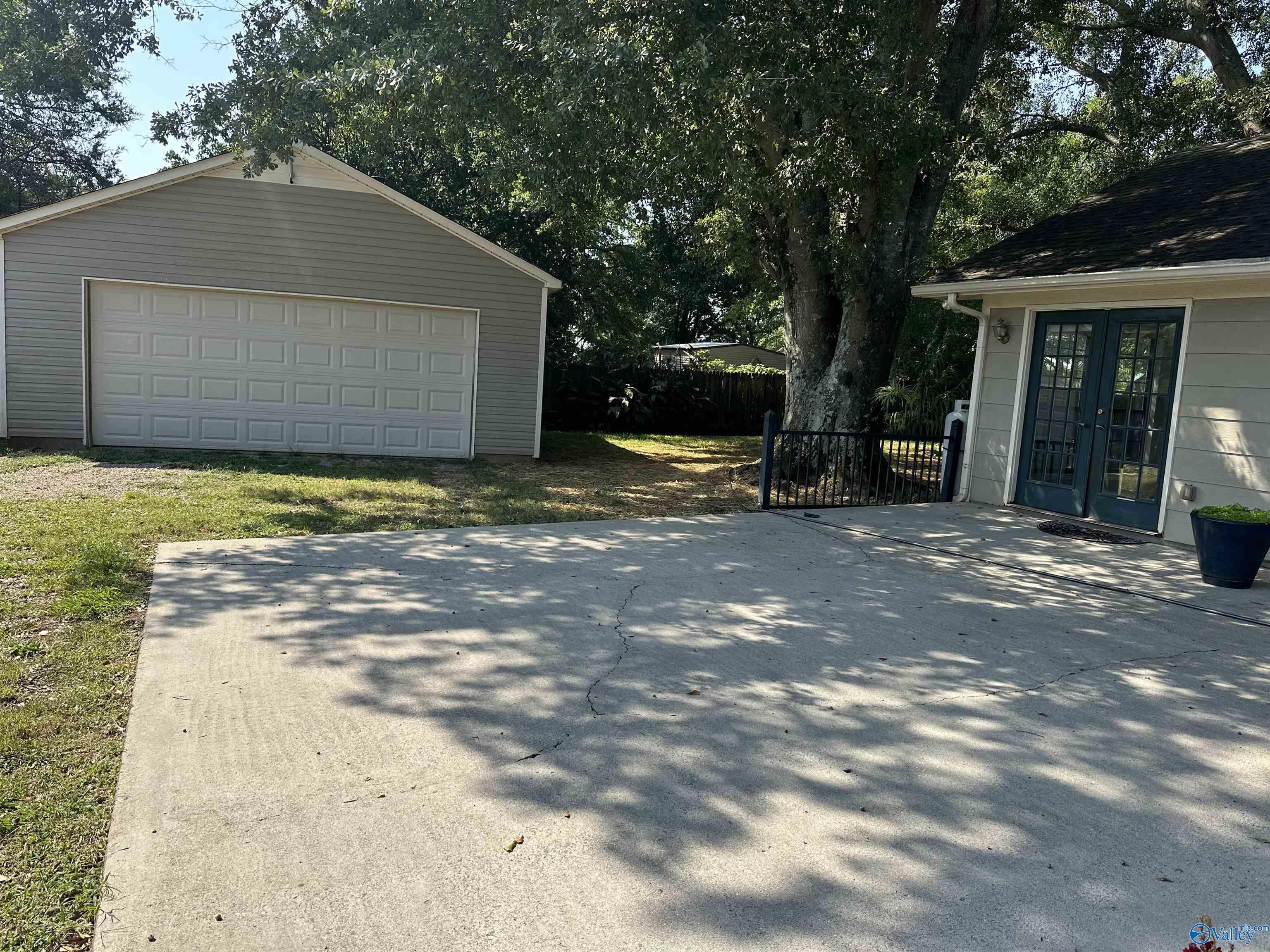 102 Shelburne Circle
