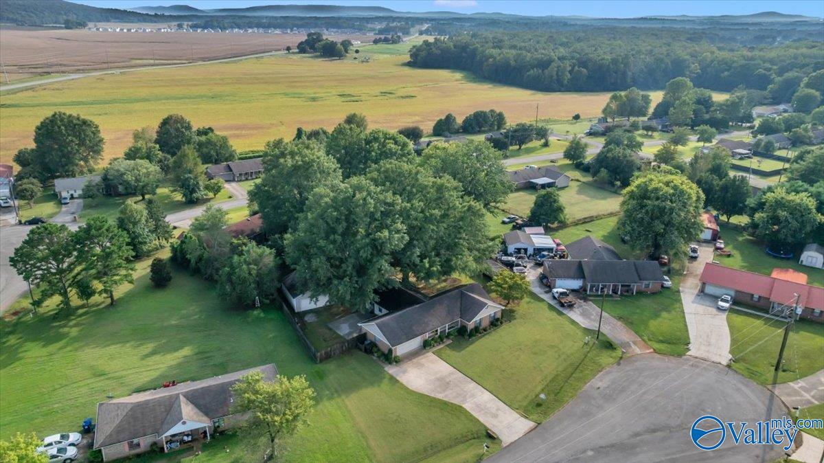 102 Shelburne Circle