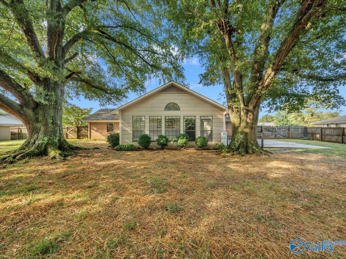 102 Shelburne Circle