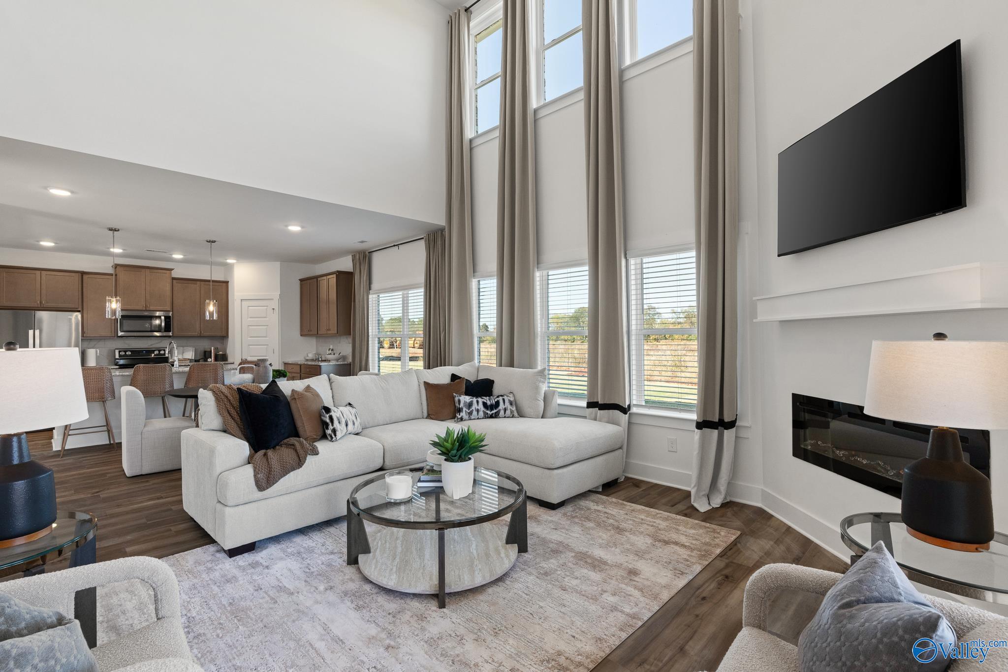 12445 NW Sun Ray Circle