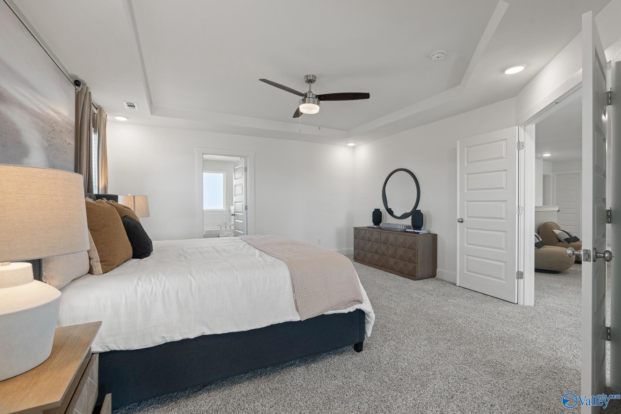 12445 NW Sun Ray Circle