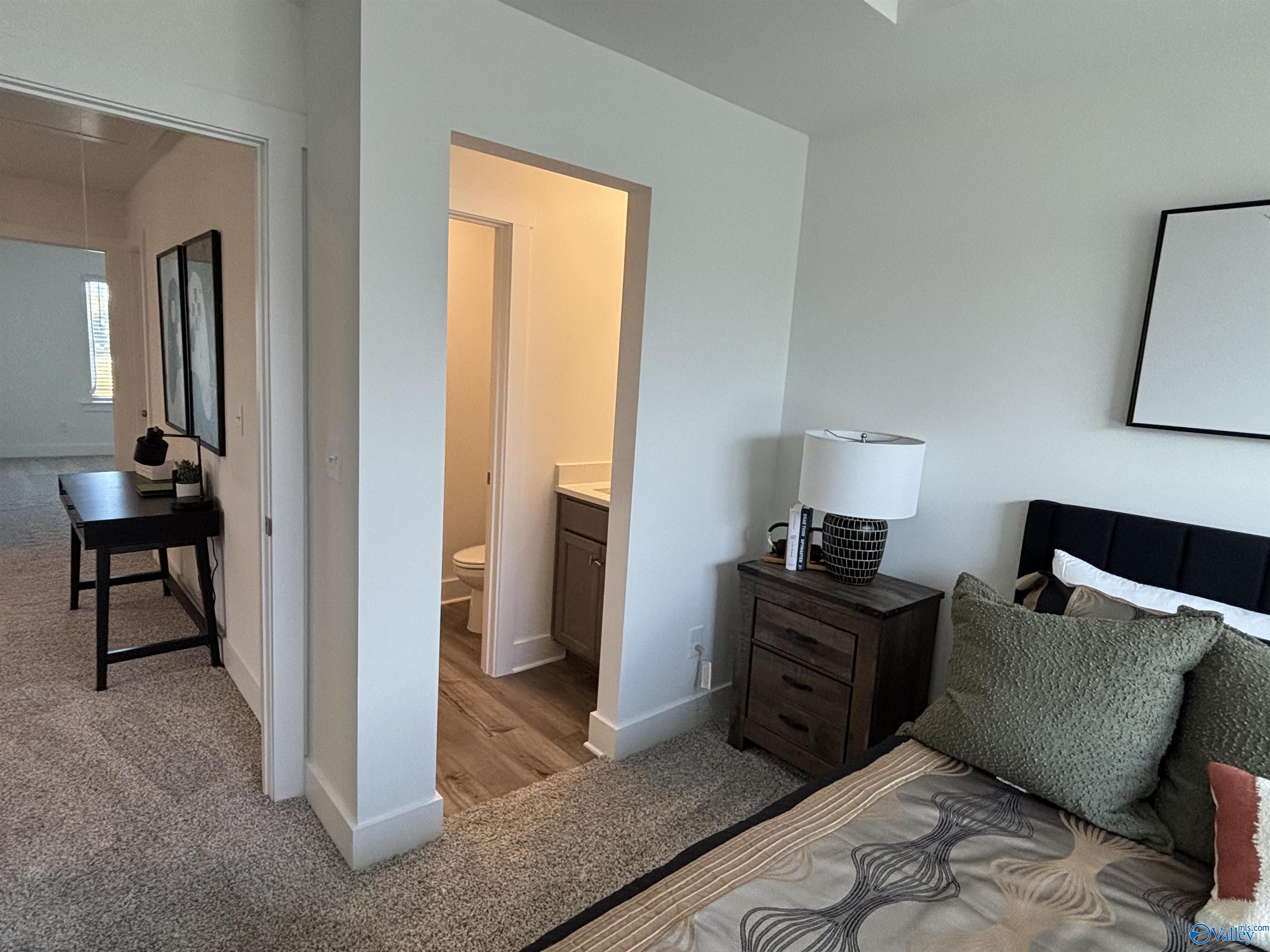 12445 NW Sun Ray Circle