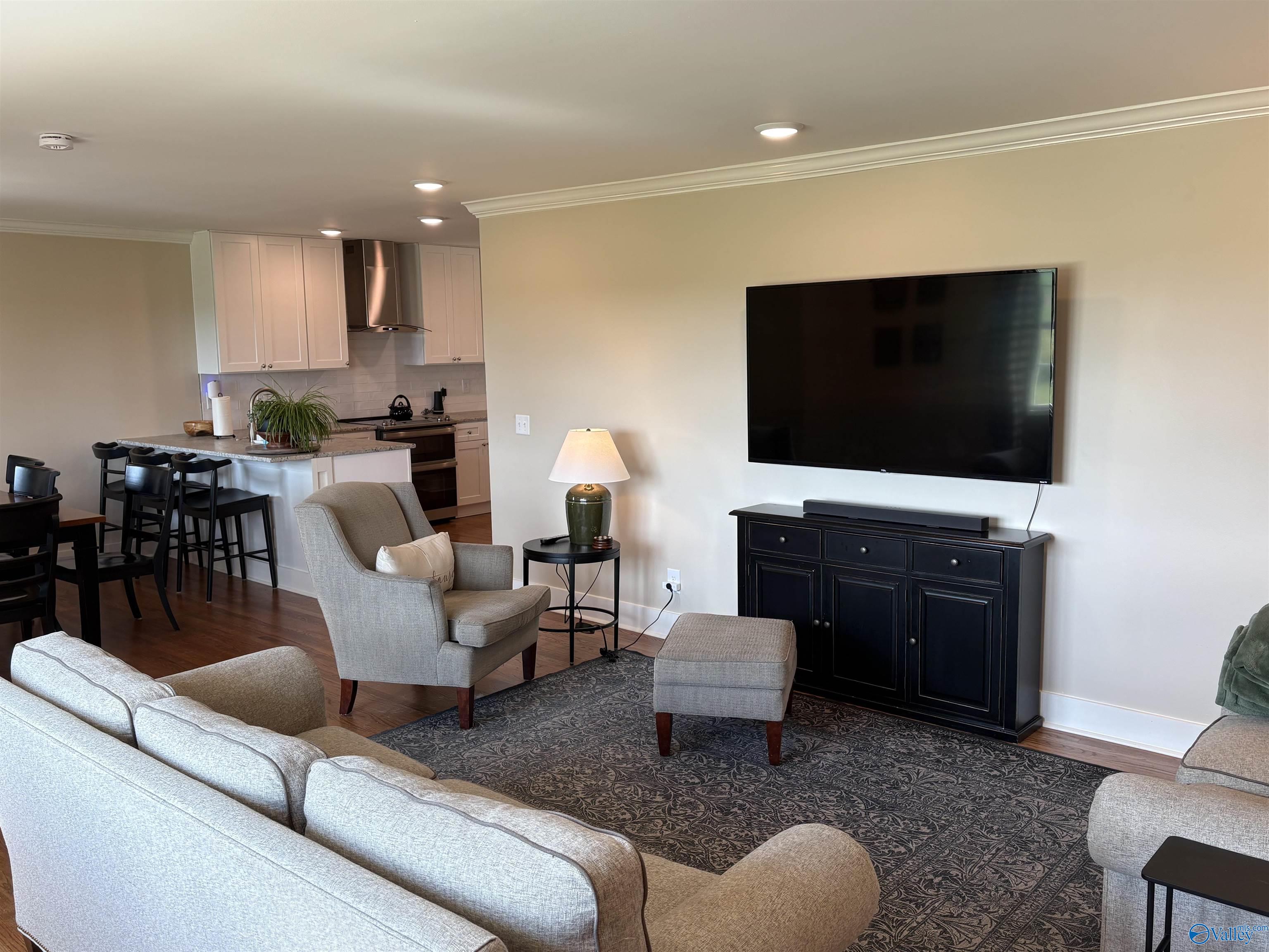 3089 Cherry Tree Road