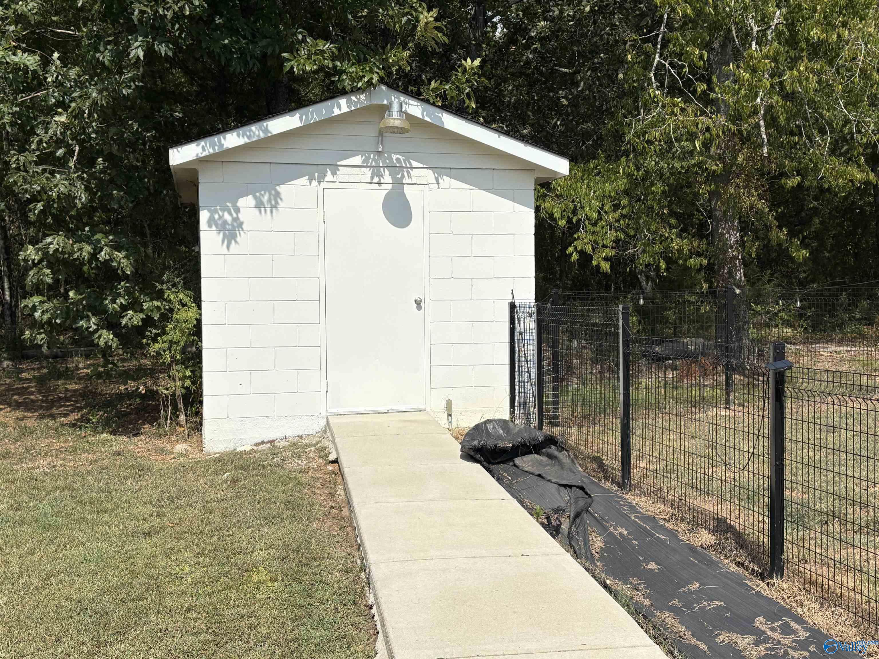3089 Cherry Tree Road