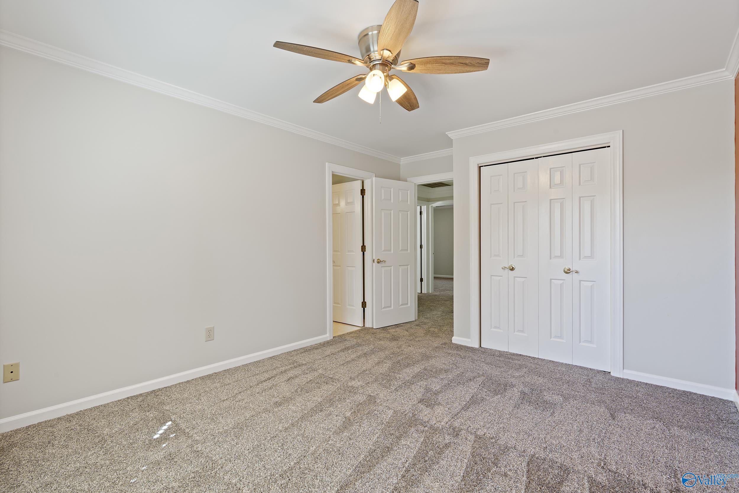 102 Waterford Circle
