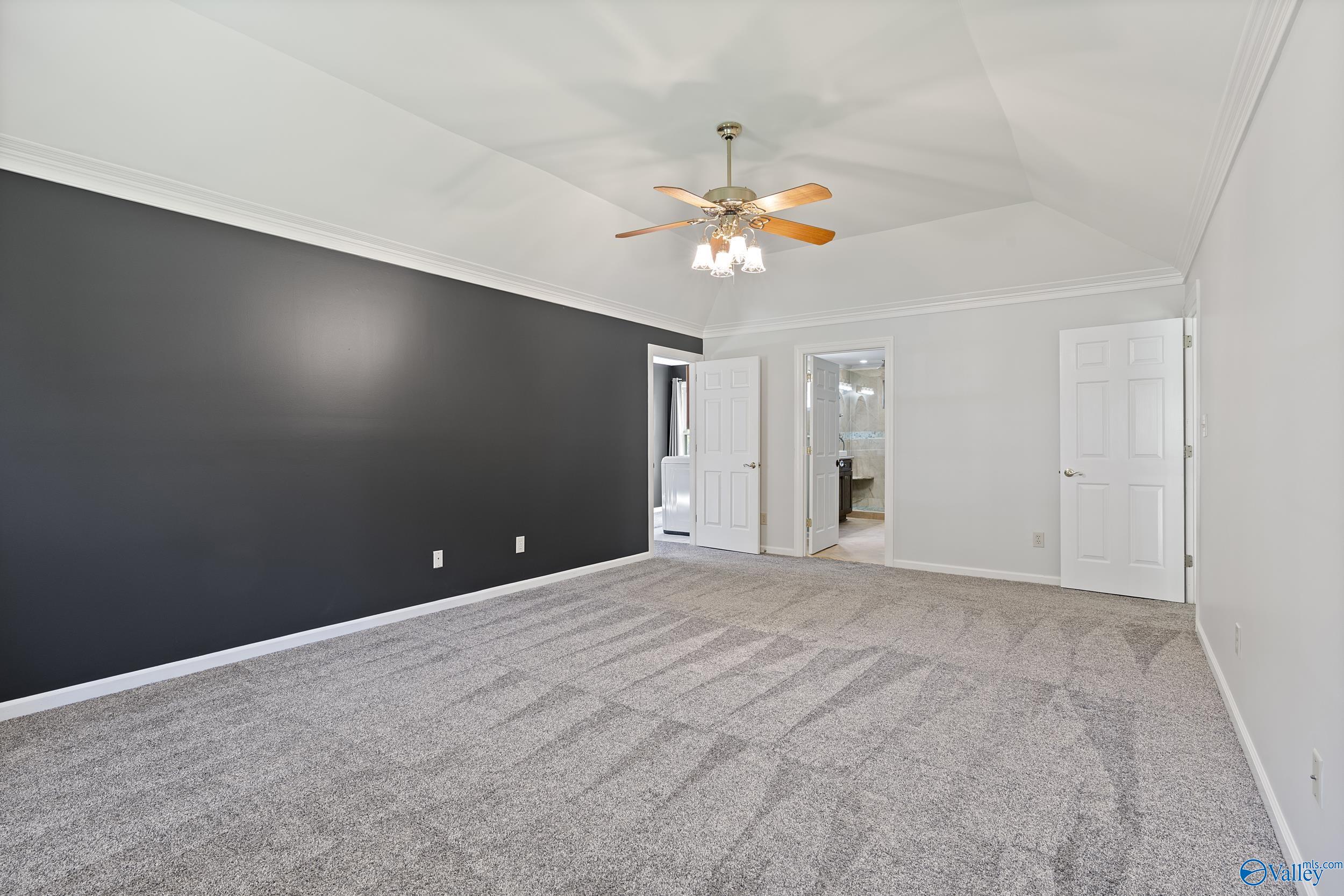 102 Waterford Circle