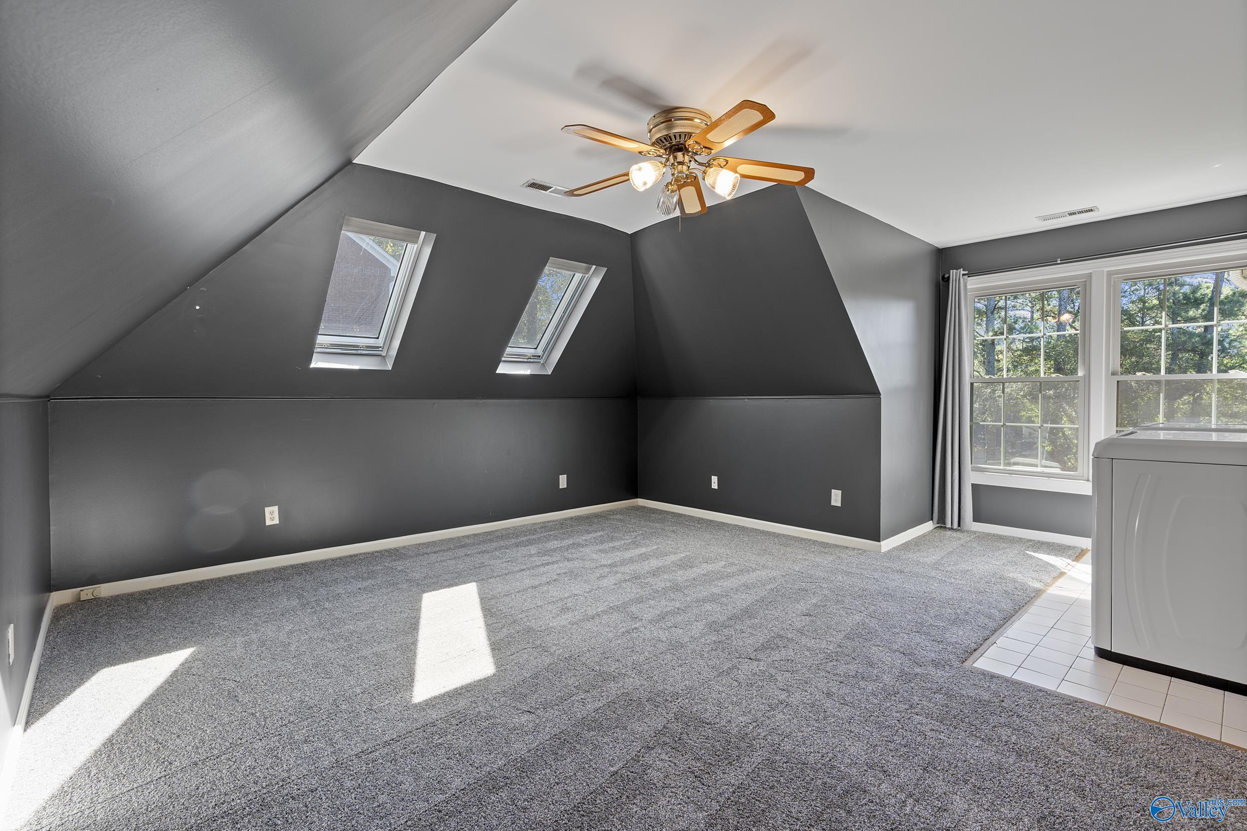 102 Waterford Circle