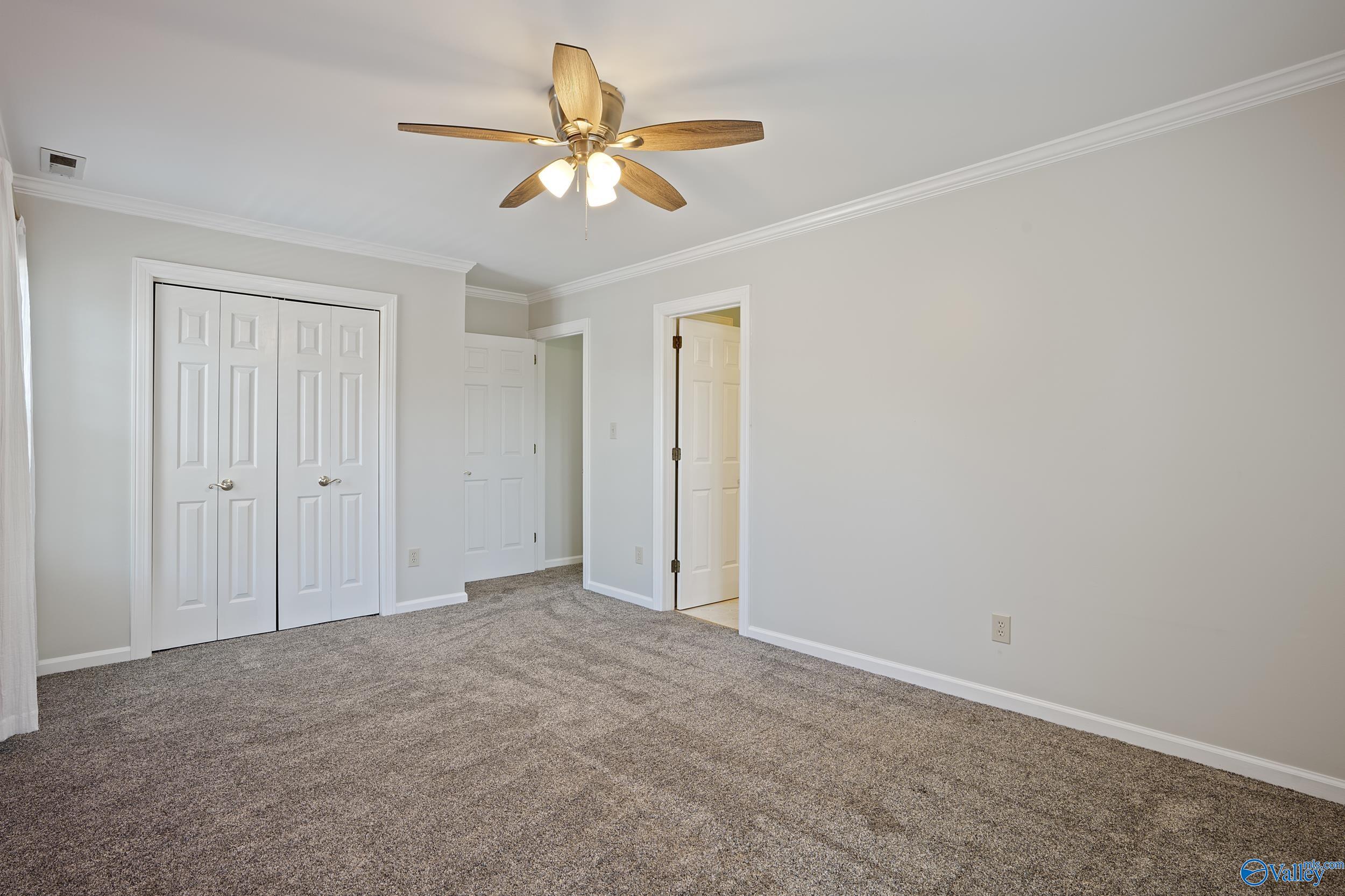 102 Waterford Circle