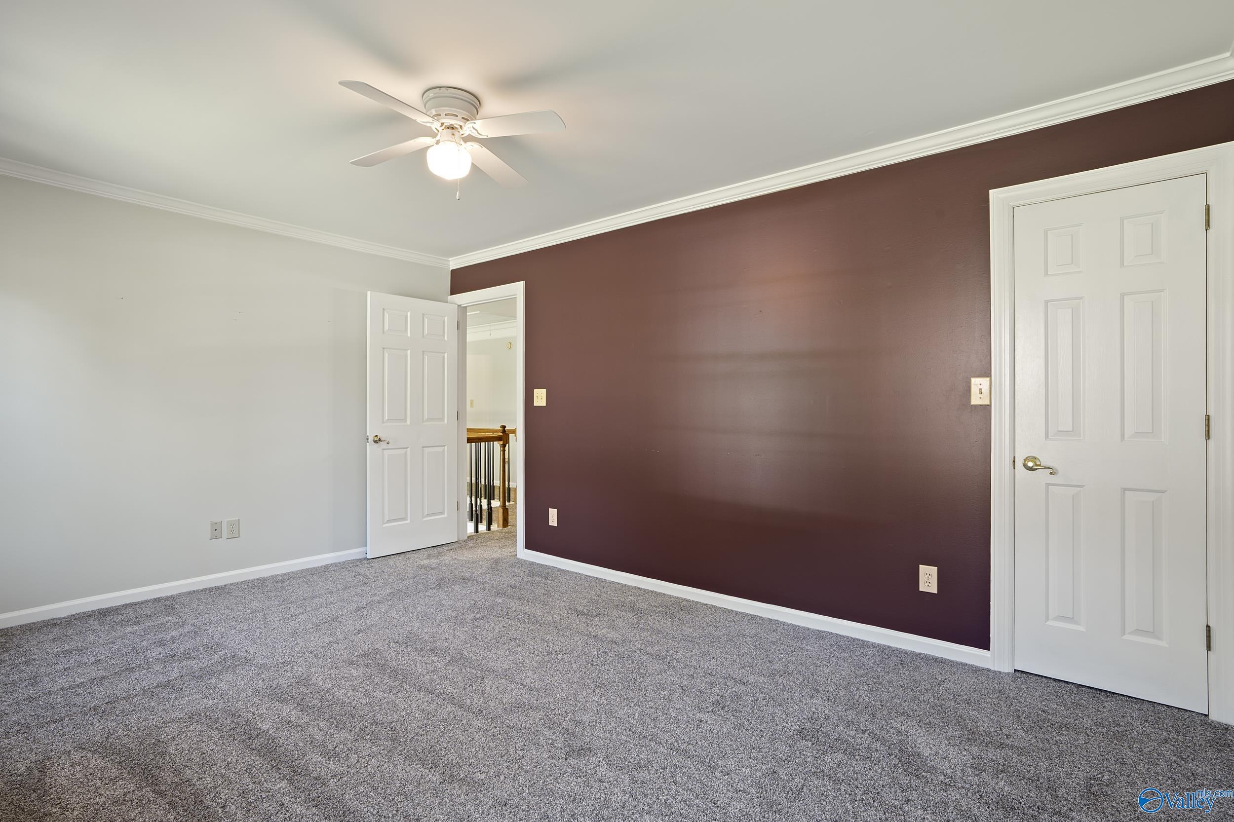 102 Waterford Circle