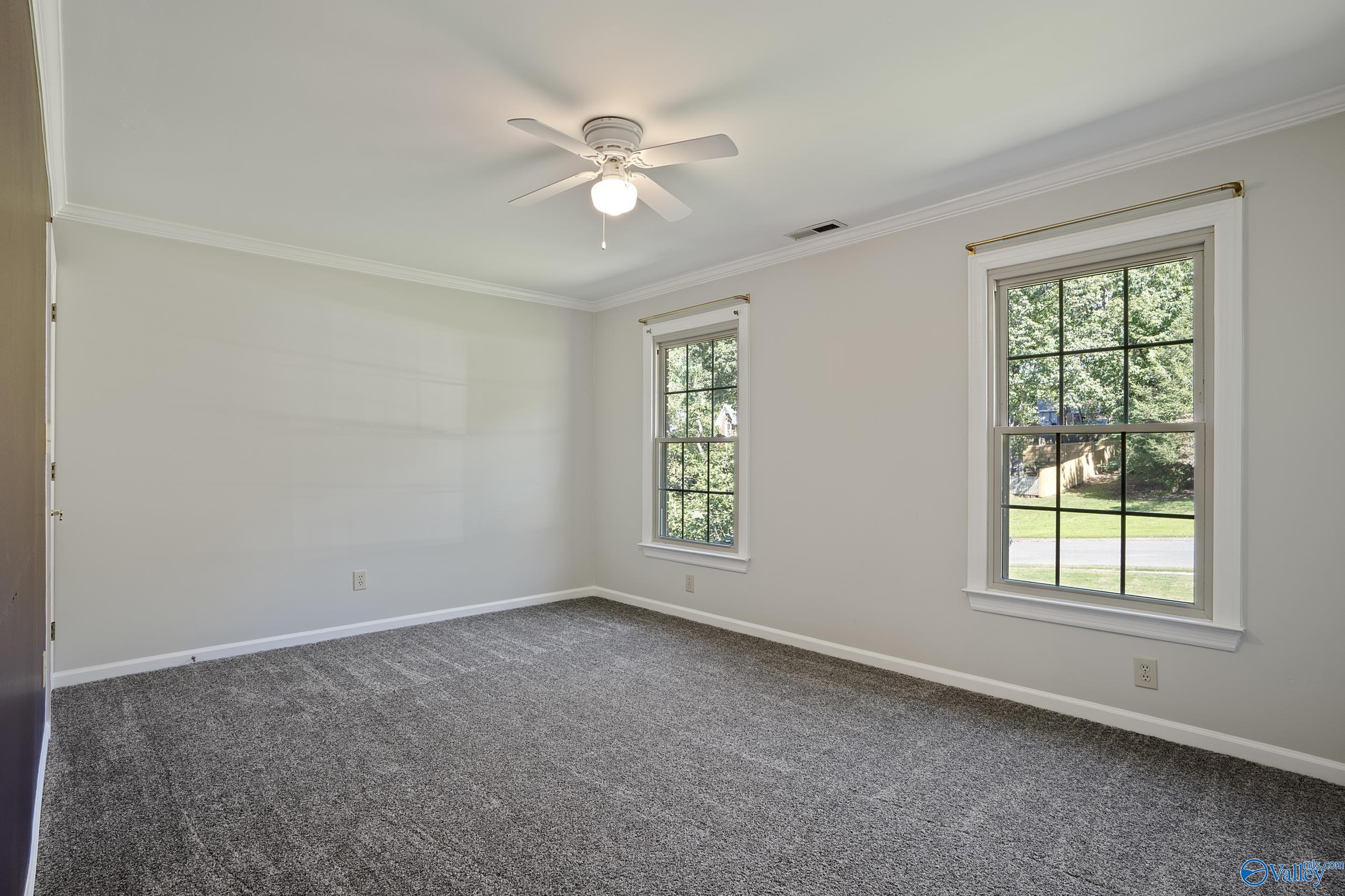 102 Waterford Circle