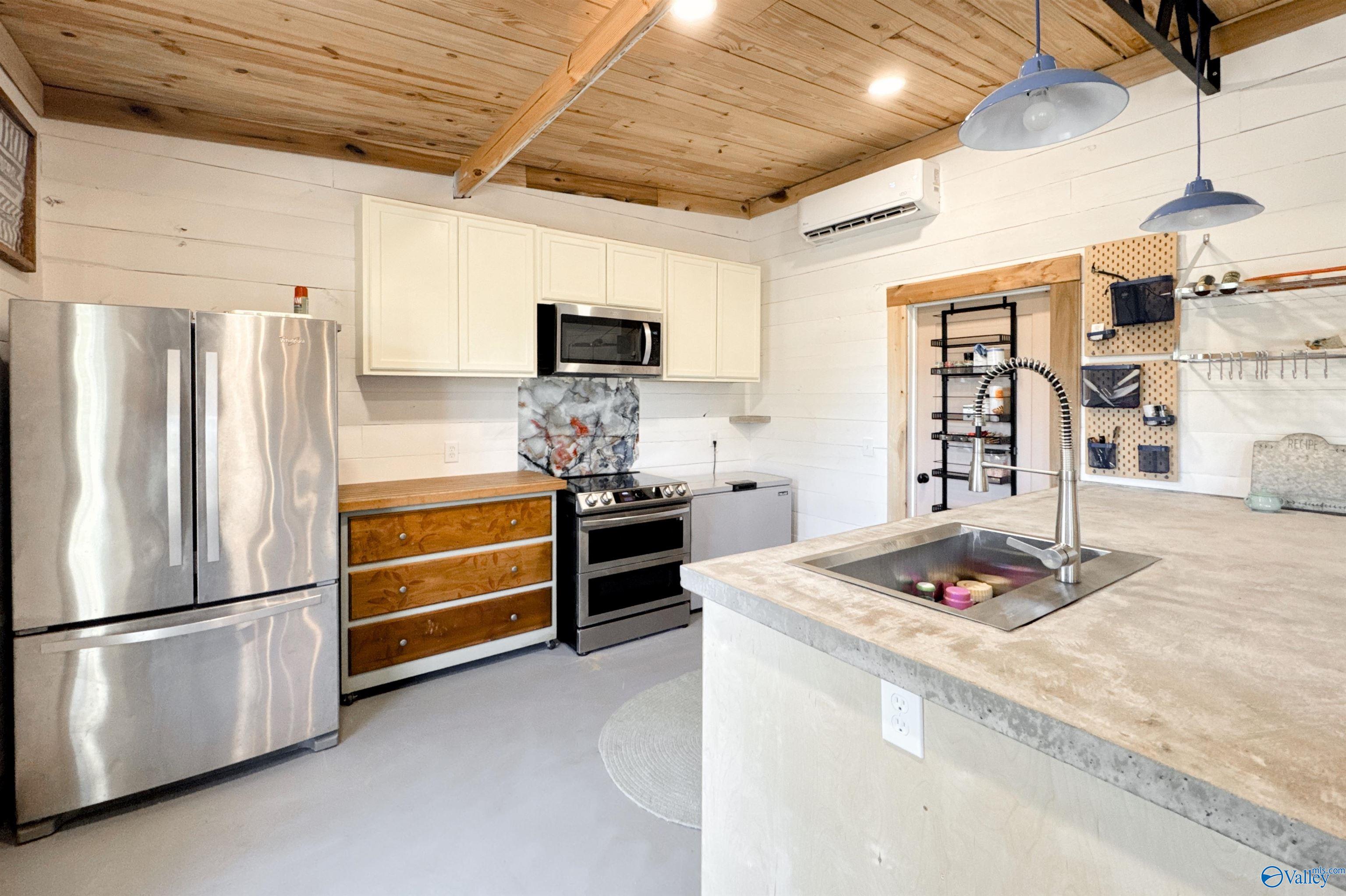 1230 Curry Chapel Road