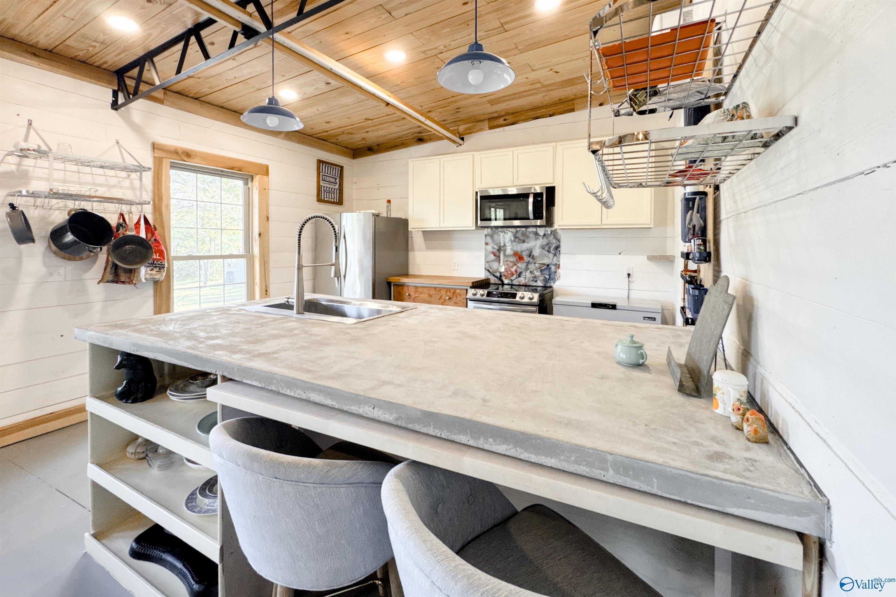 1230 Curry Chapel Road