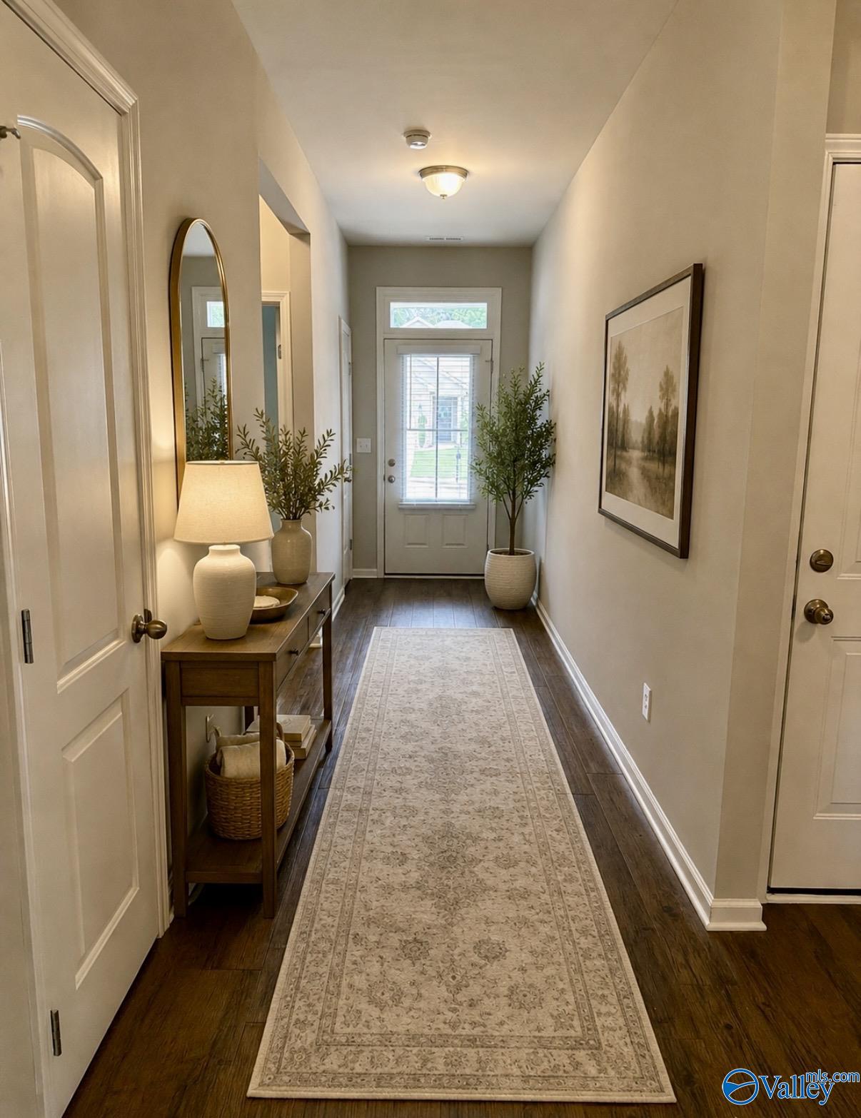 105 Oak Path Lane