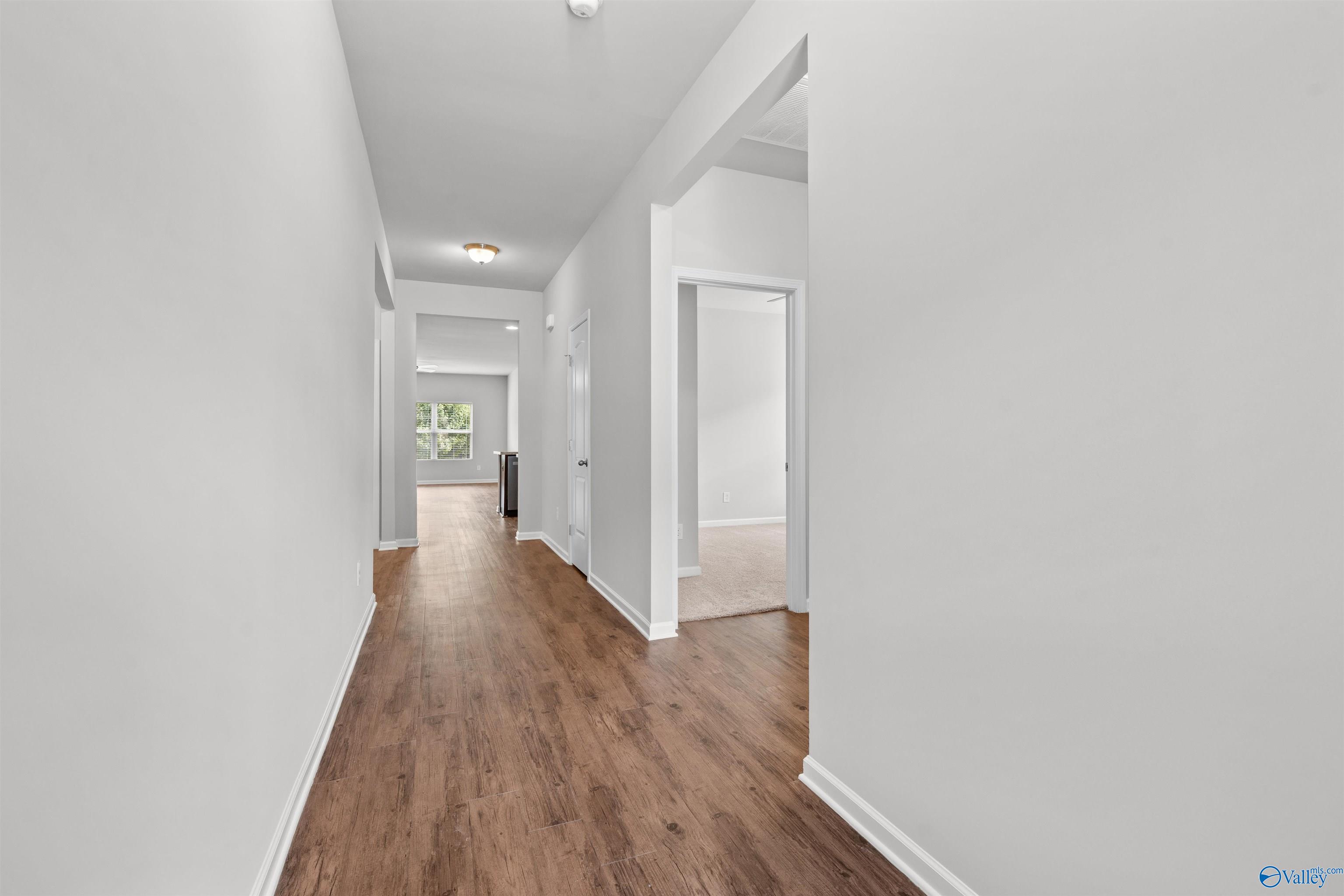 105 Oak Path Lane