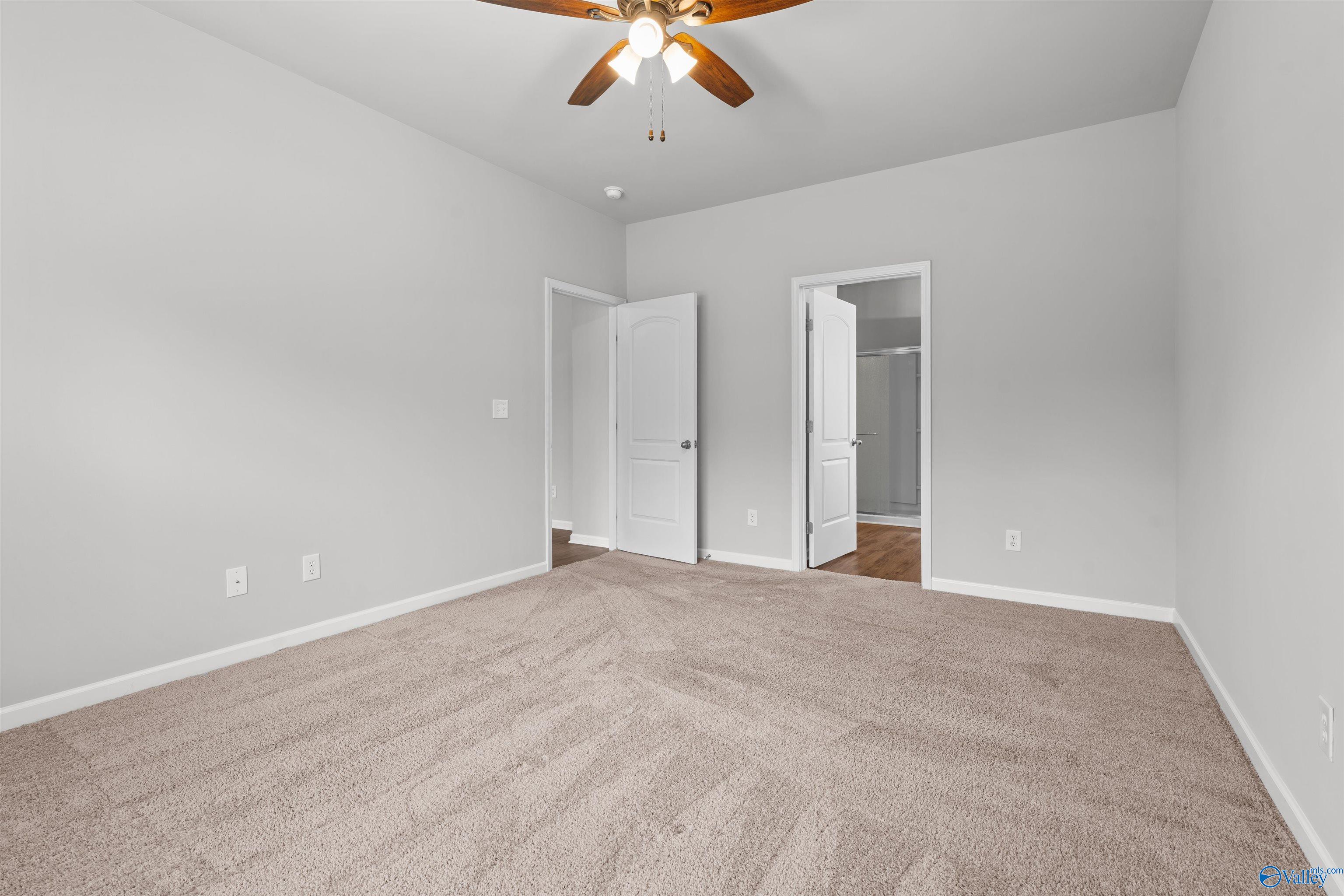 105 Oak Path Lane