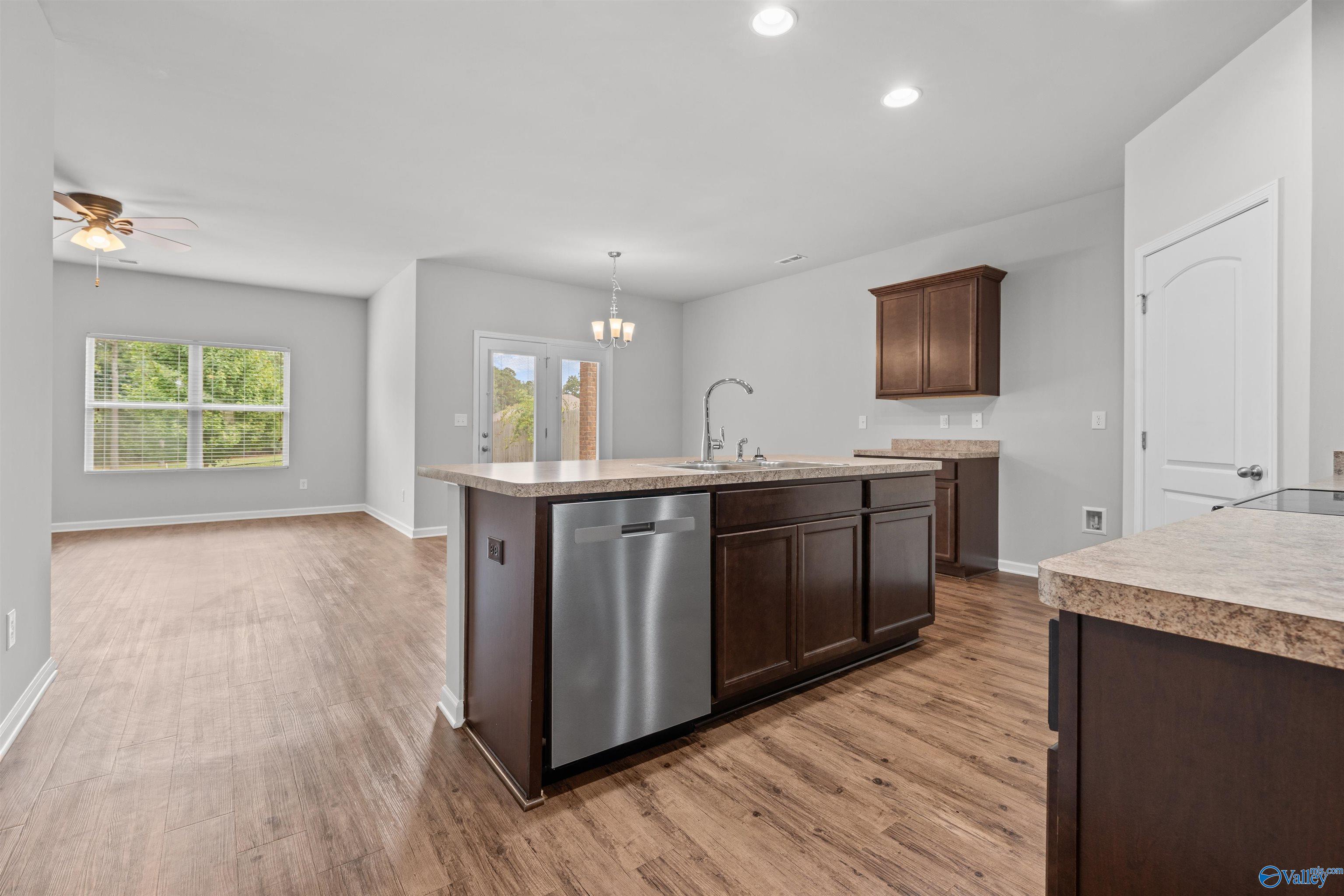 105 Oak Path Lane