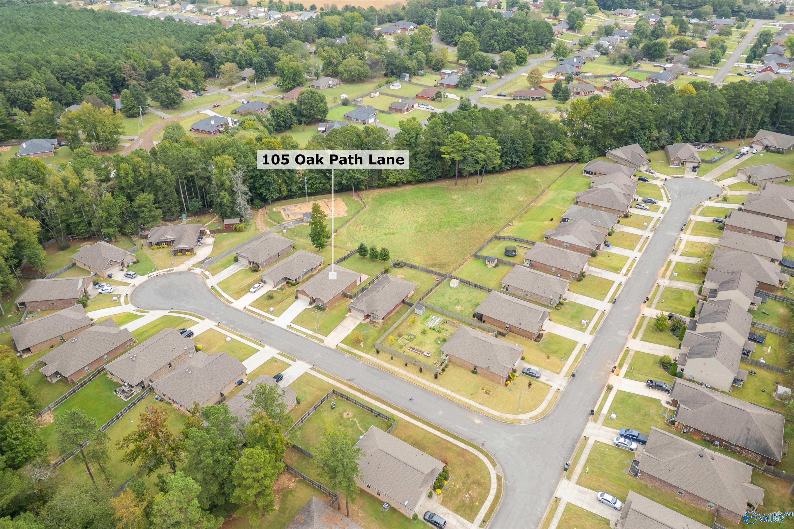 105 Oak Path Lane